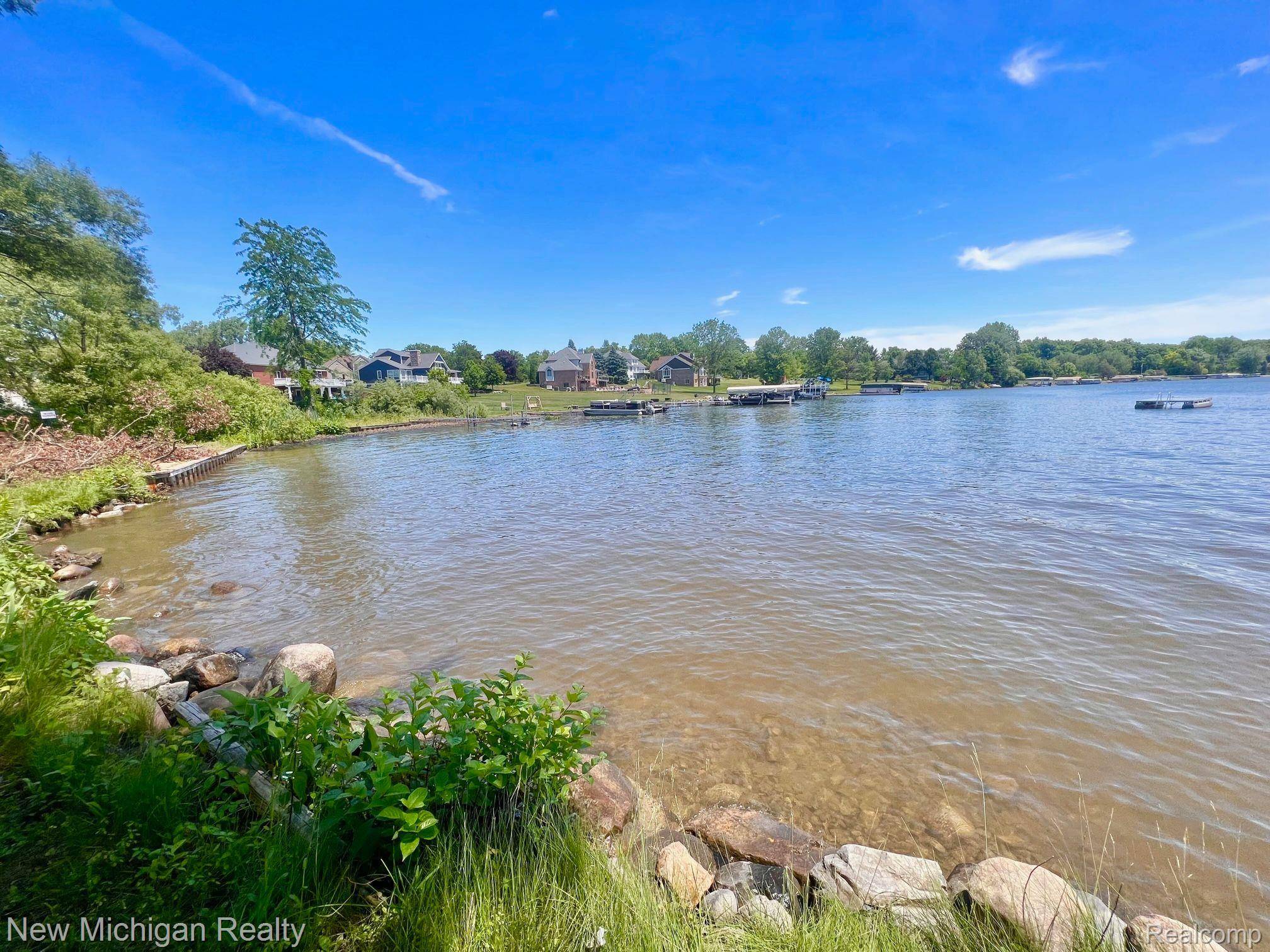 Linden, MI 48451,16129 HAVILAND BEACH DR