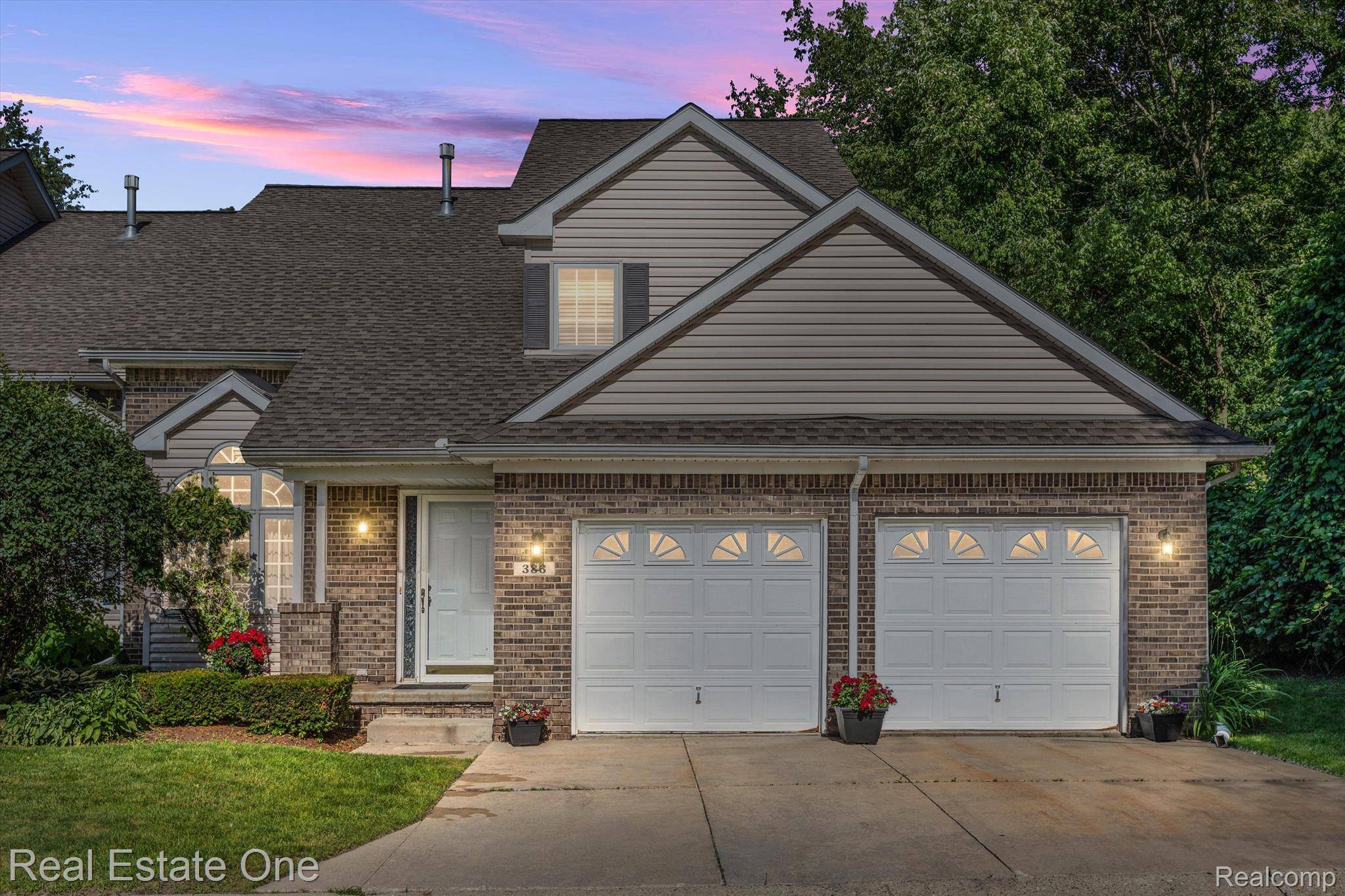 Wixom, MI 48393,383 NATURES COVE #38