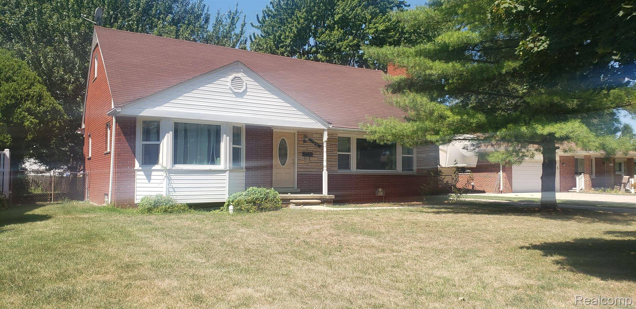 Riverview, MI 48193,17656 POPLAR ST