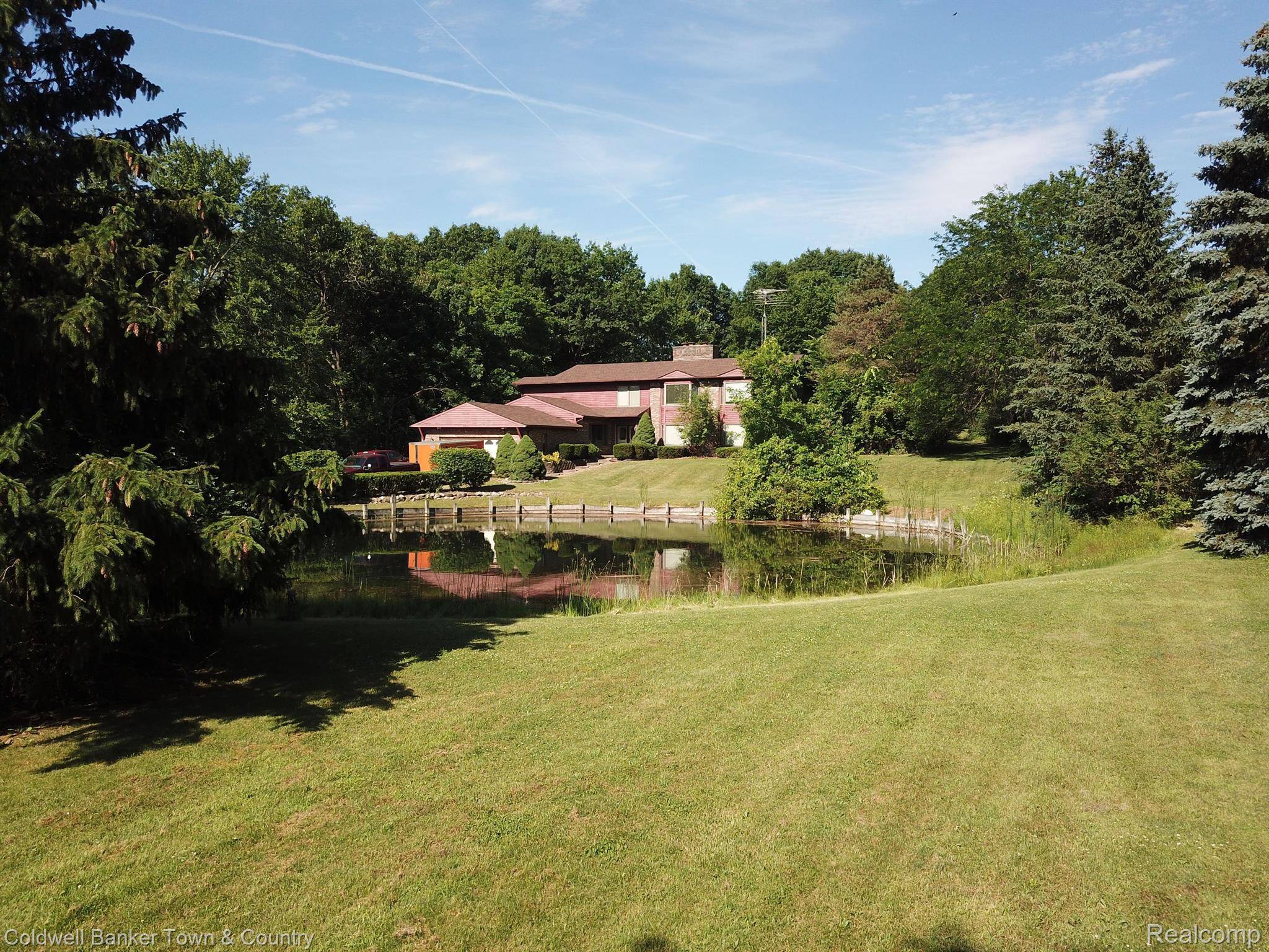 South Lyon, MI 48178,9801 PONTIAC TRL