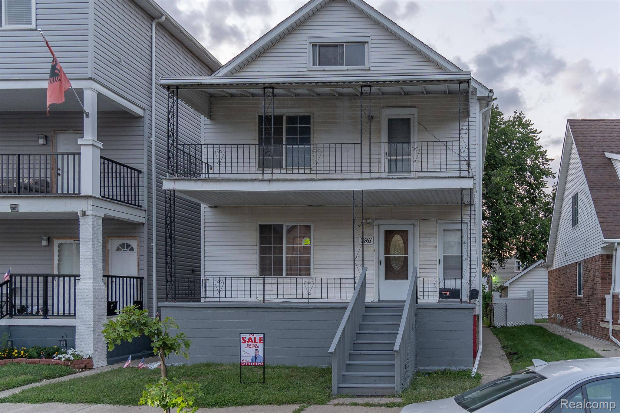 Hamtramck, MI 48212,3911 EVALINE ST