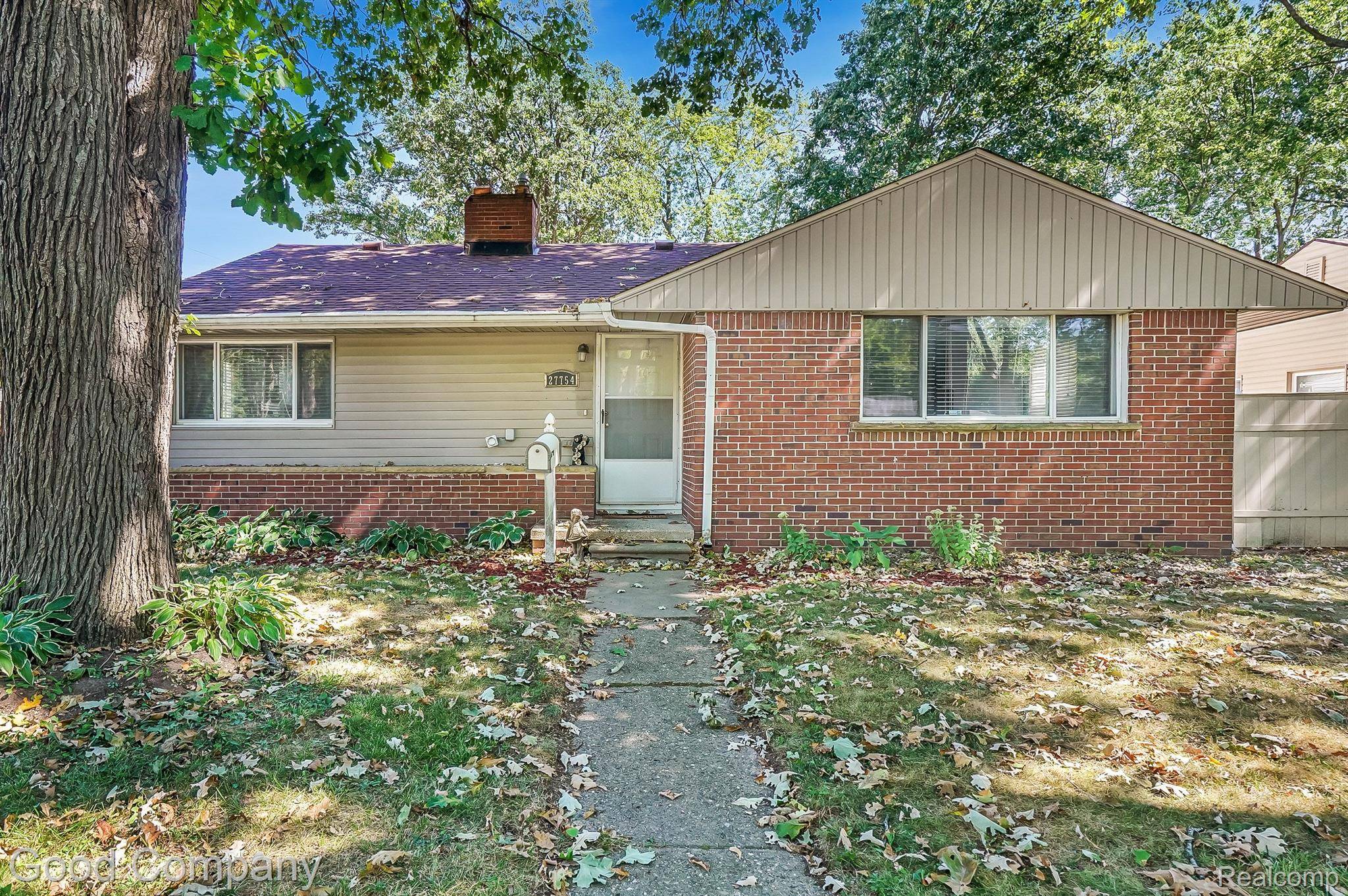 27754 RED LEAF LN, Southfield, MI 48076