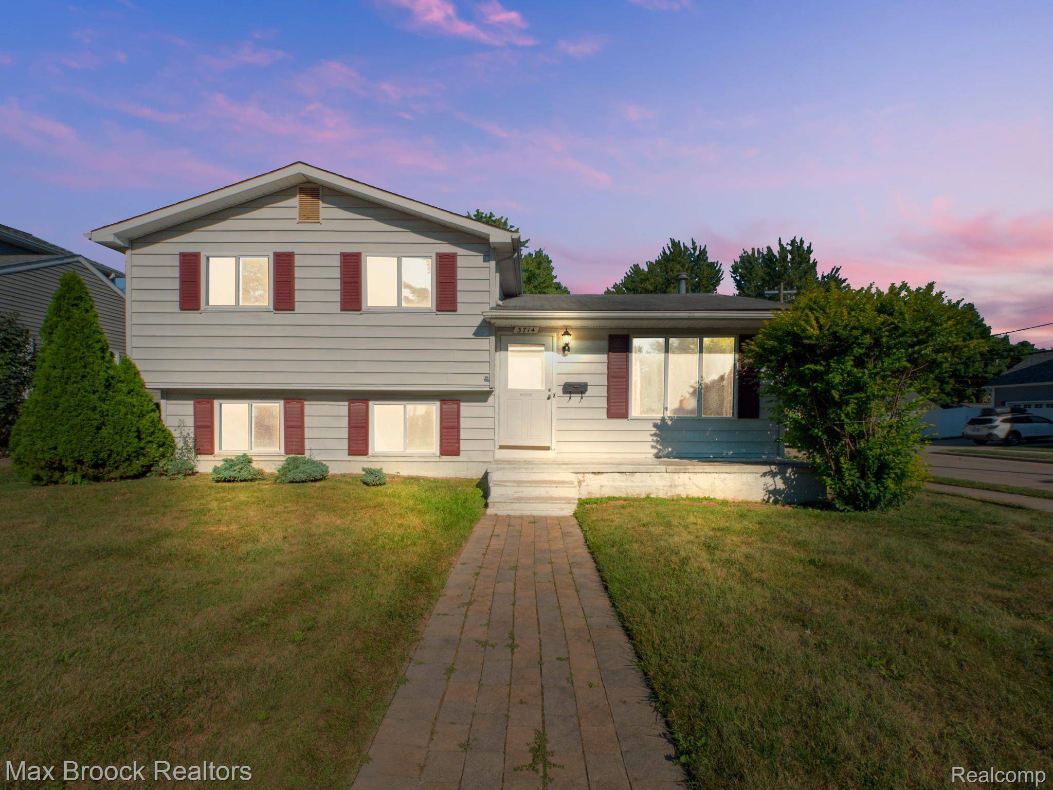 Berkley, MI 48072,3714 PRAIRIE AVE