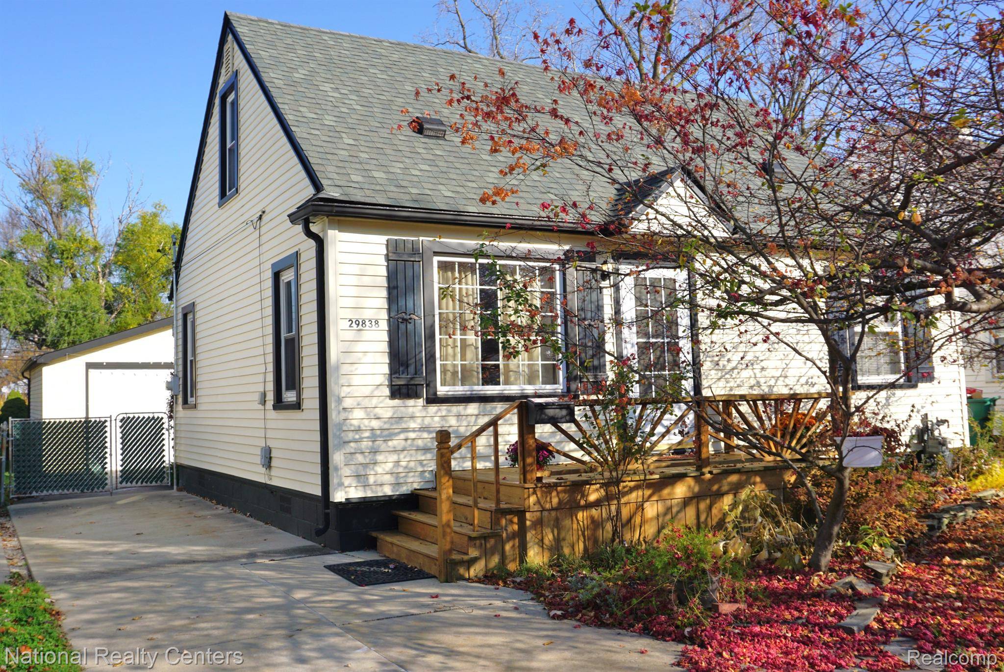 Garden City, MI 48135,29838 ELMWOOD ST