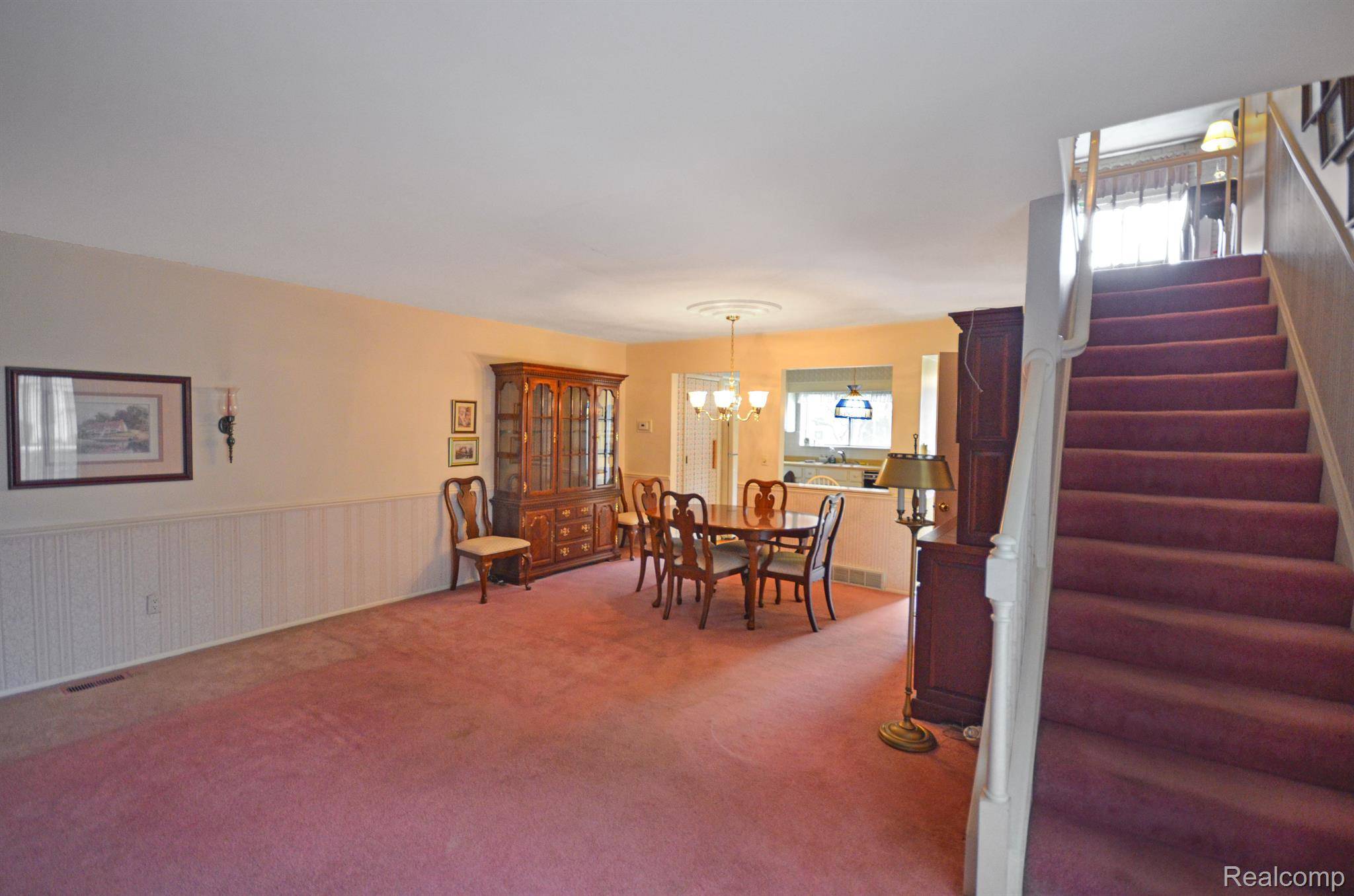 Warren, MI 48092,28116 Universal DR