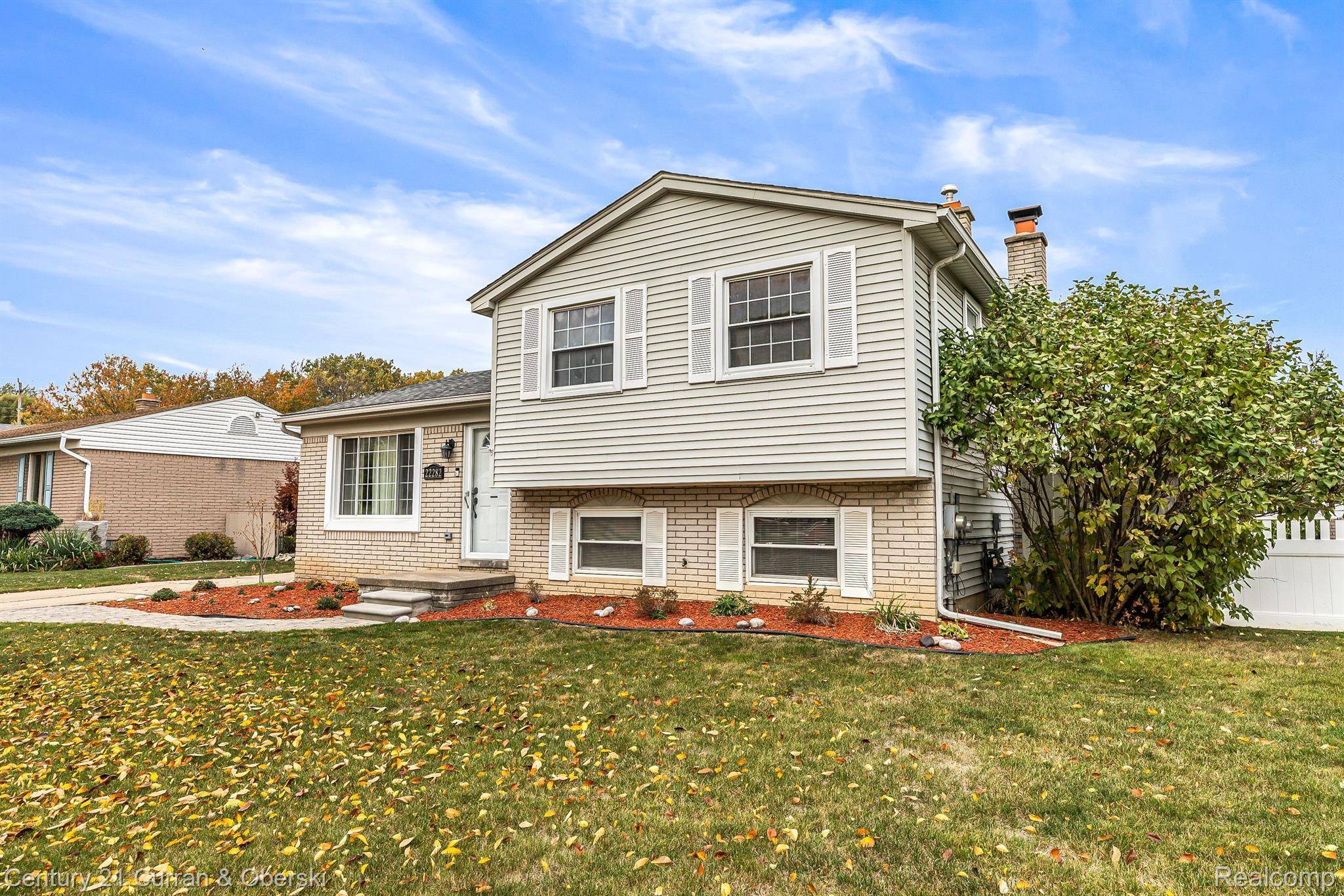 Woodhaven, MI 48183,22282 LARCH ST