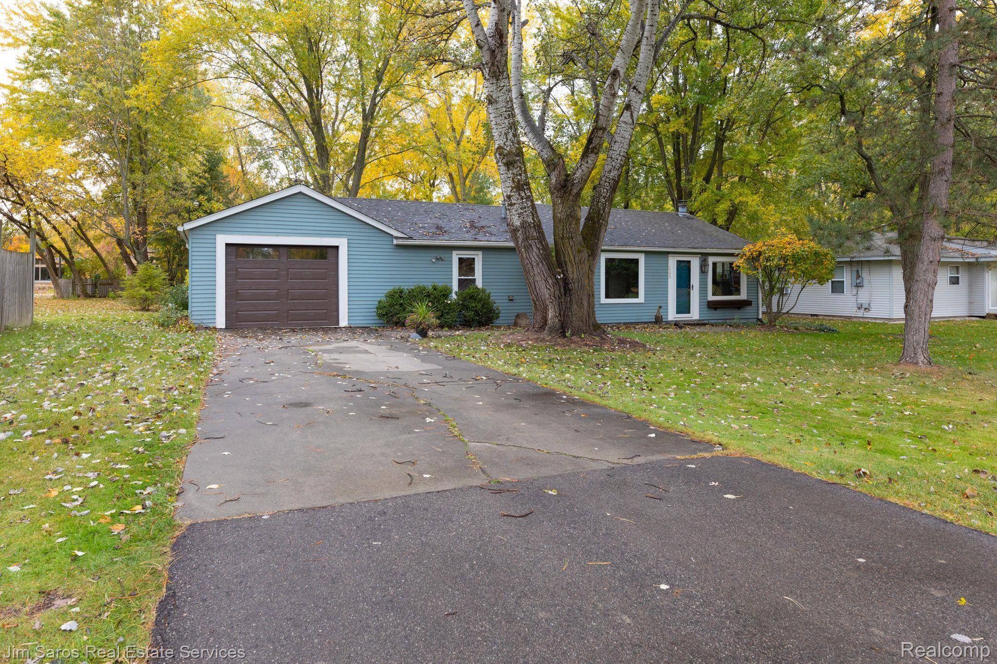 Rochester Hills, MI 48309,1745 JUNE AVE