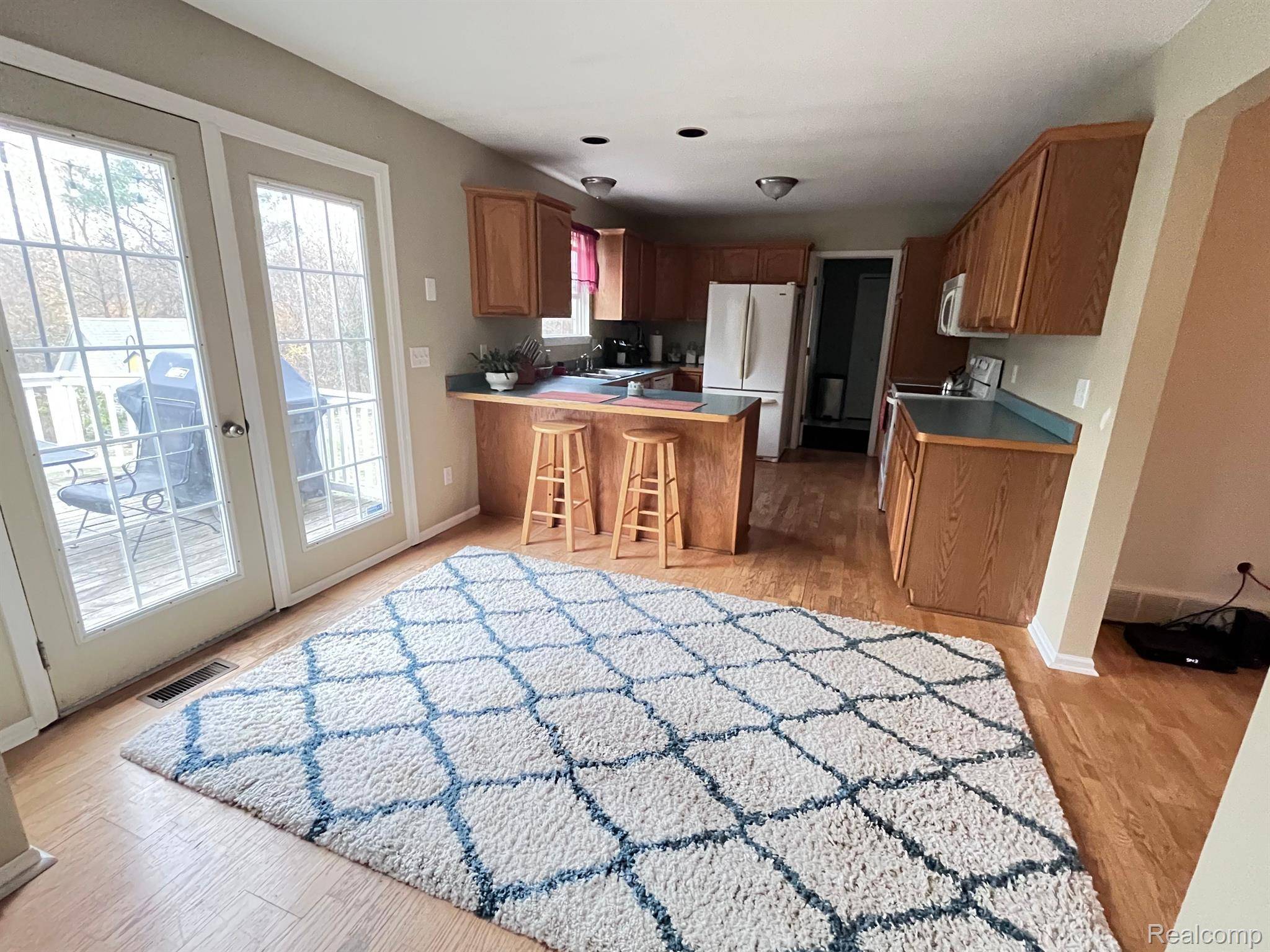 Linden, MI 48451,15082 MEADOW LN