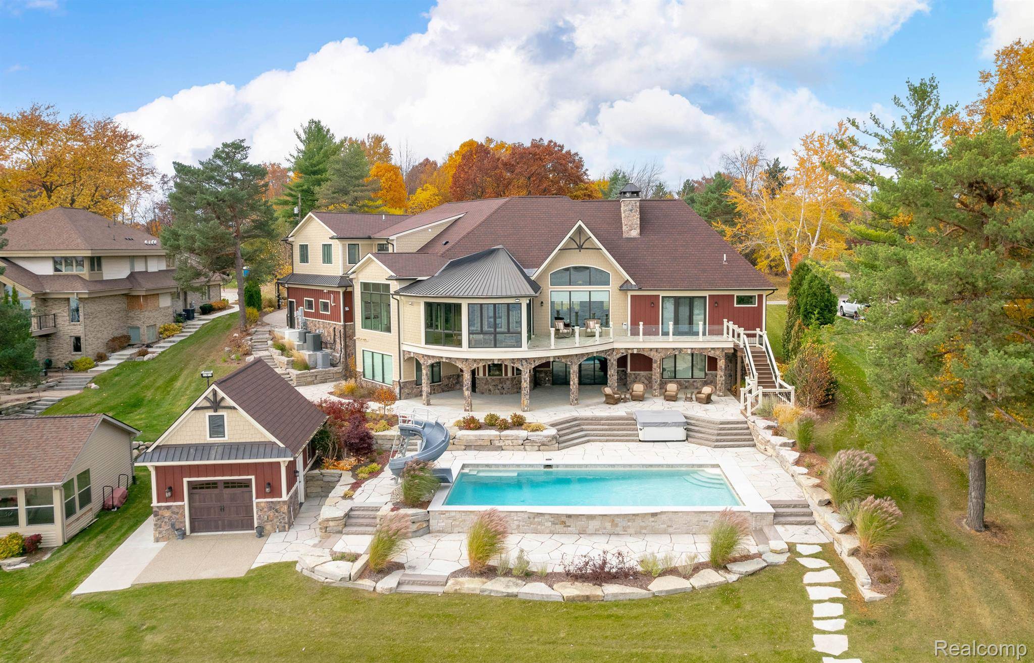 Linden, MI 48451,15195 PINEWOOD TRL