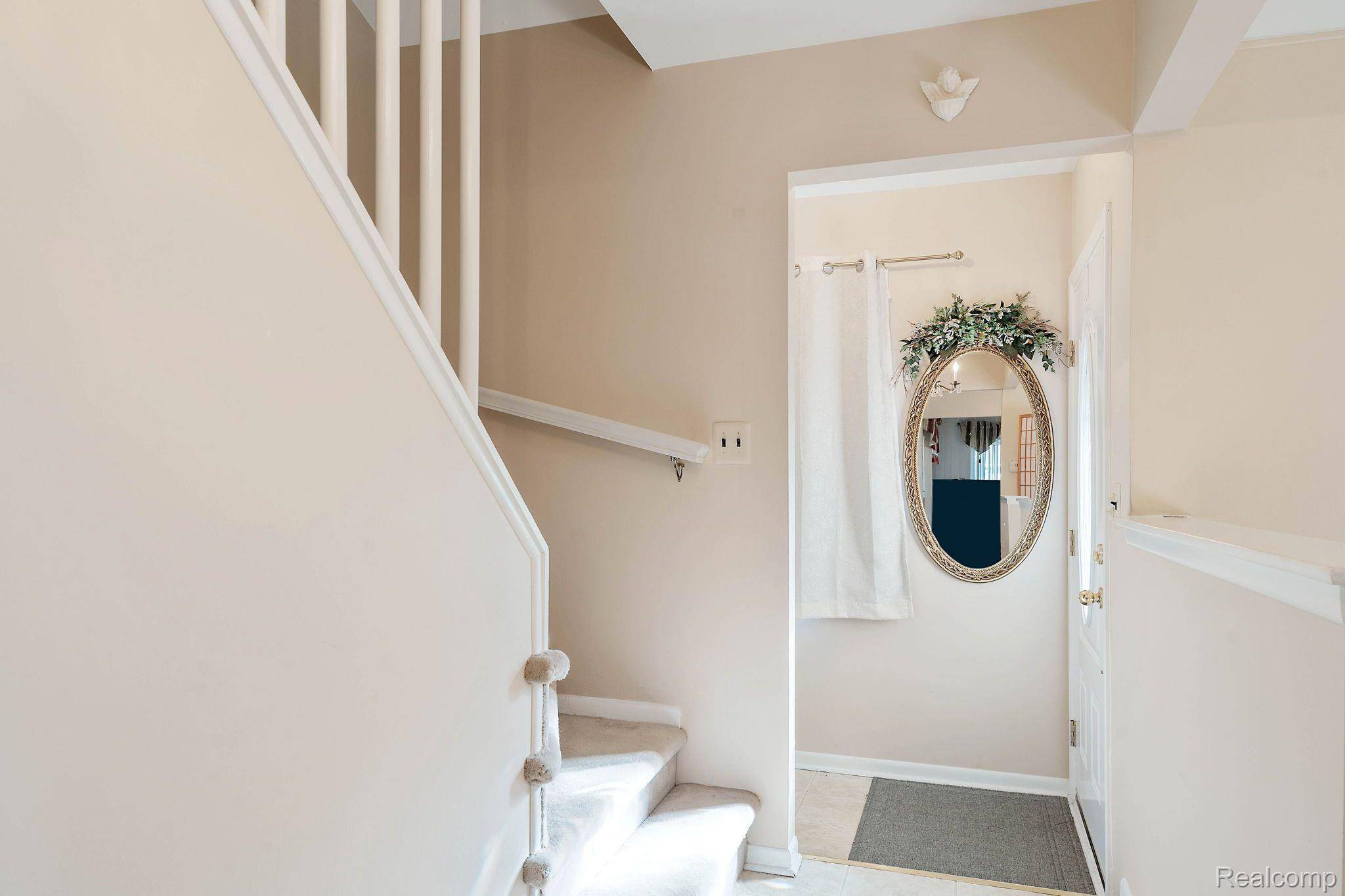 Woodhaven, MI 48183,16272  Woodland St