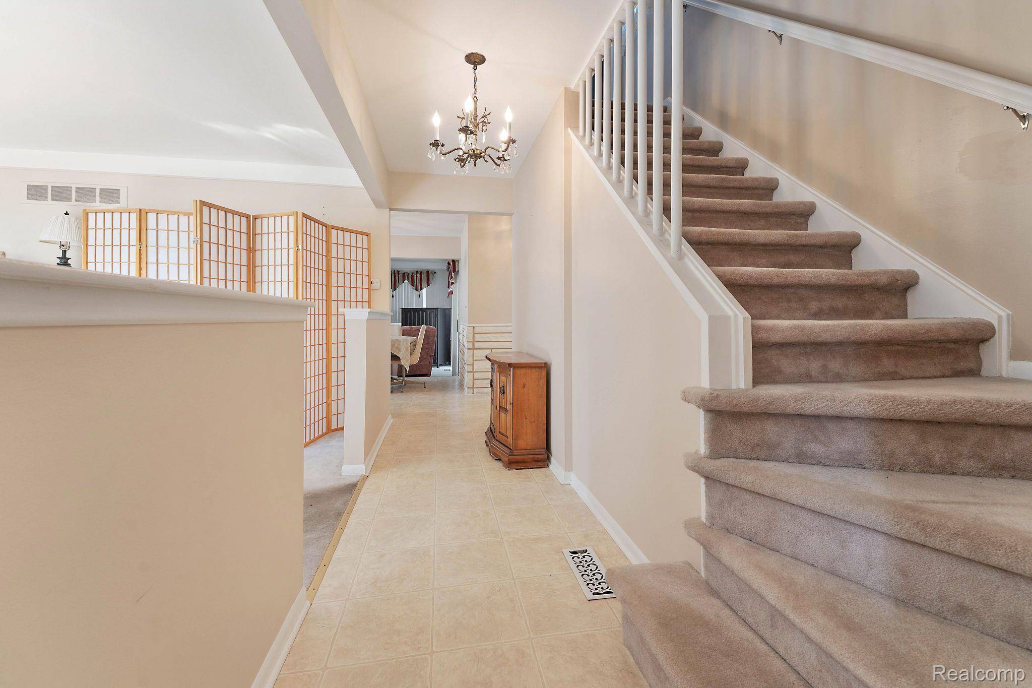 Woodhaven, MI 48183,16272  Woodland St