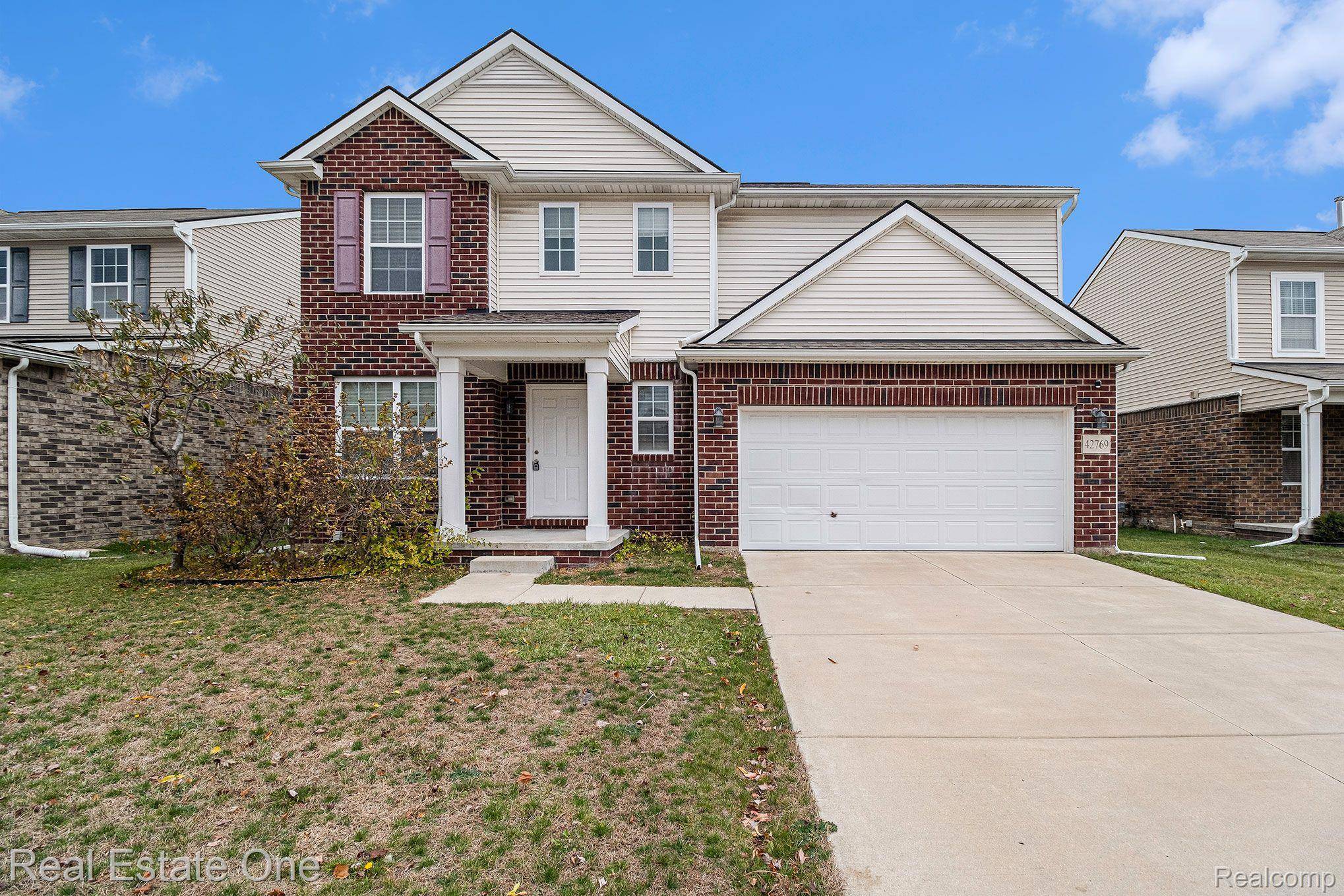 MI 48313,42769 GREYSTONE DR