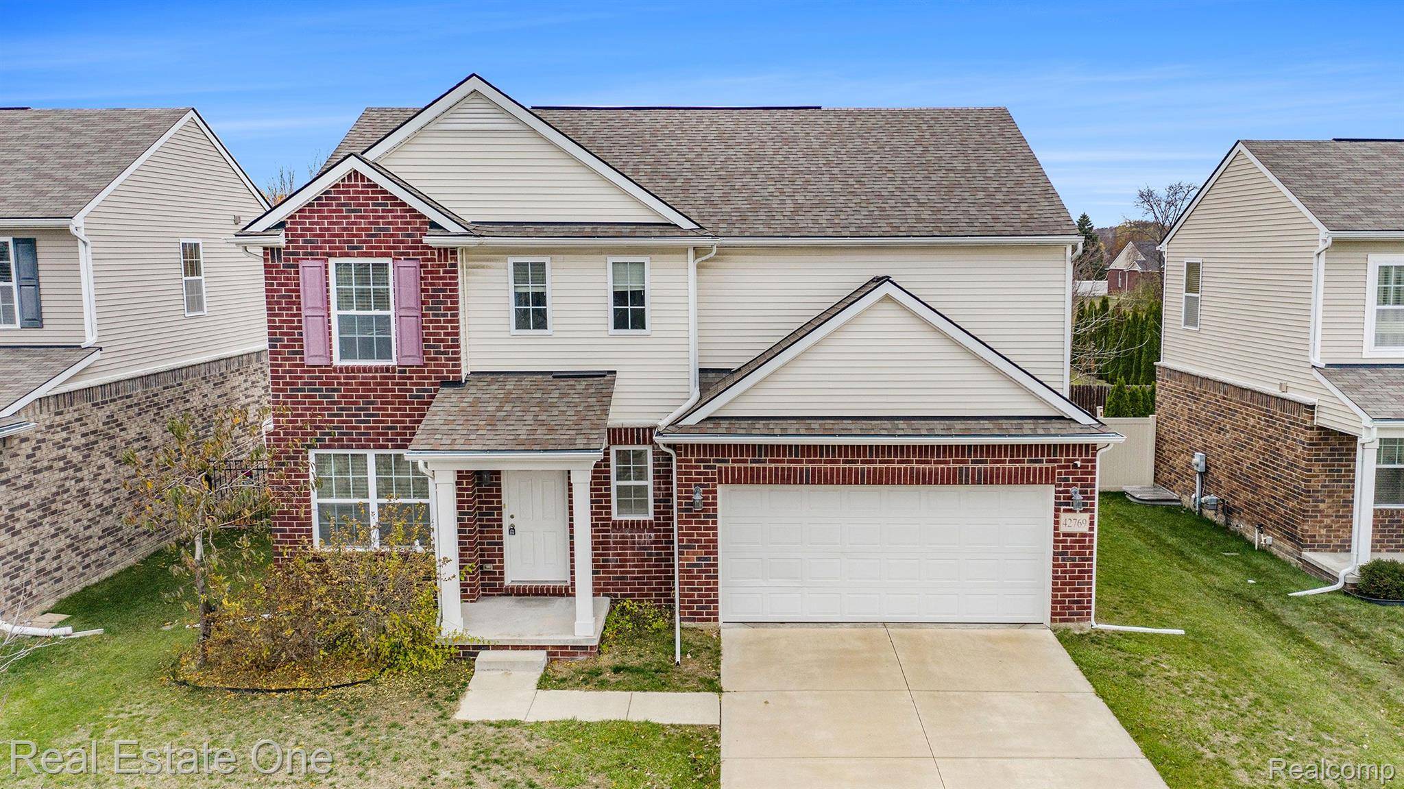 MI 48313,42769 GREYSTONE DR