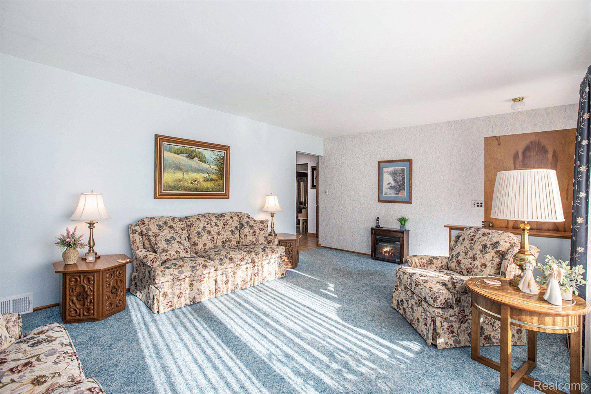 MI 48036,24153 ALPINE ST