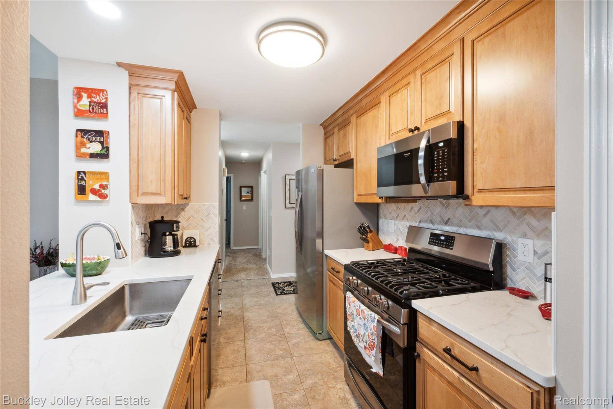 Brighton, MI 48114,11310 YOUNG DR