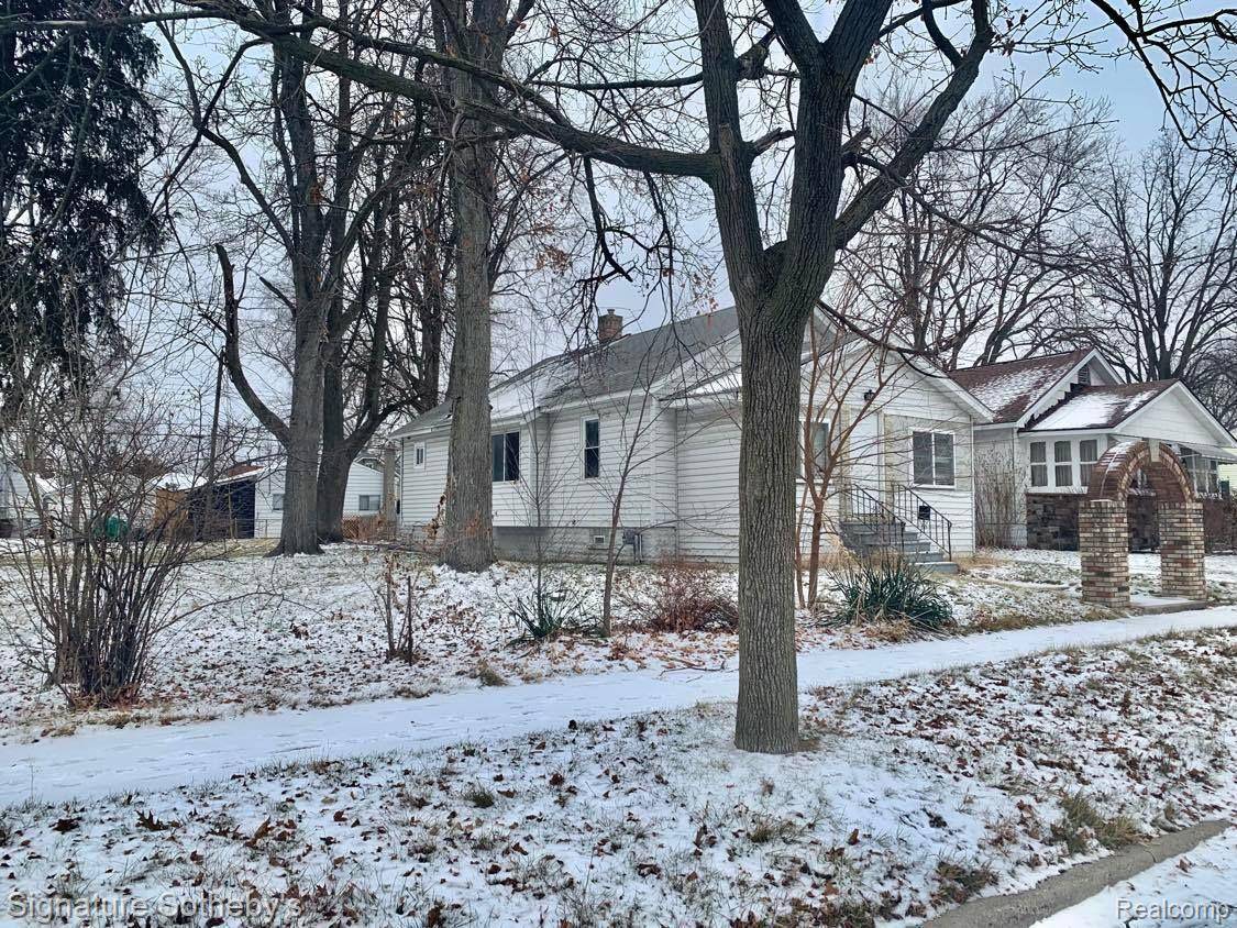 Pontiac, MI 48340,104 W NEW YORK AVE