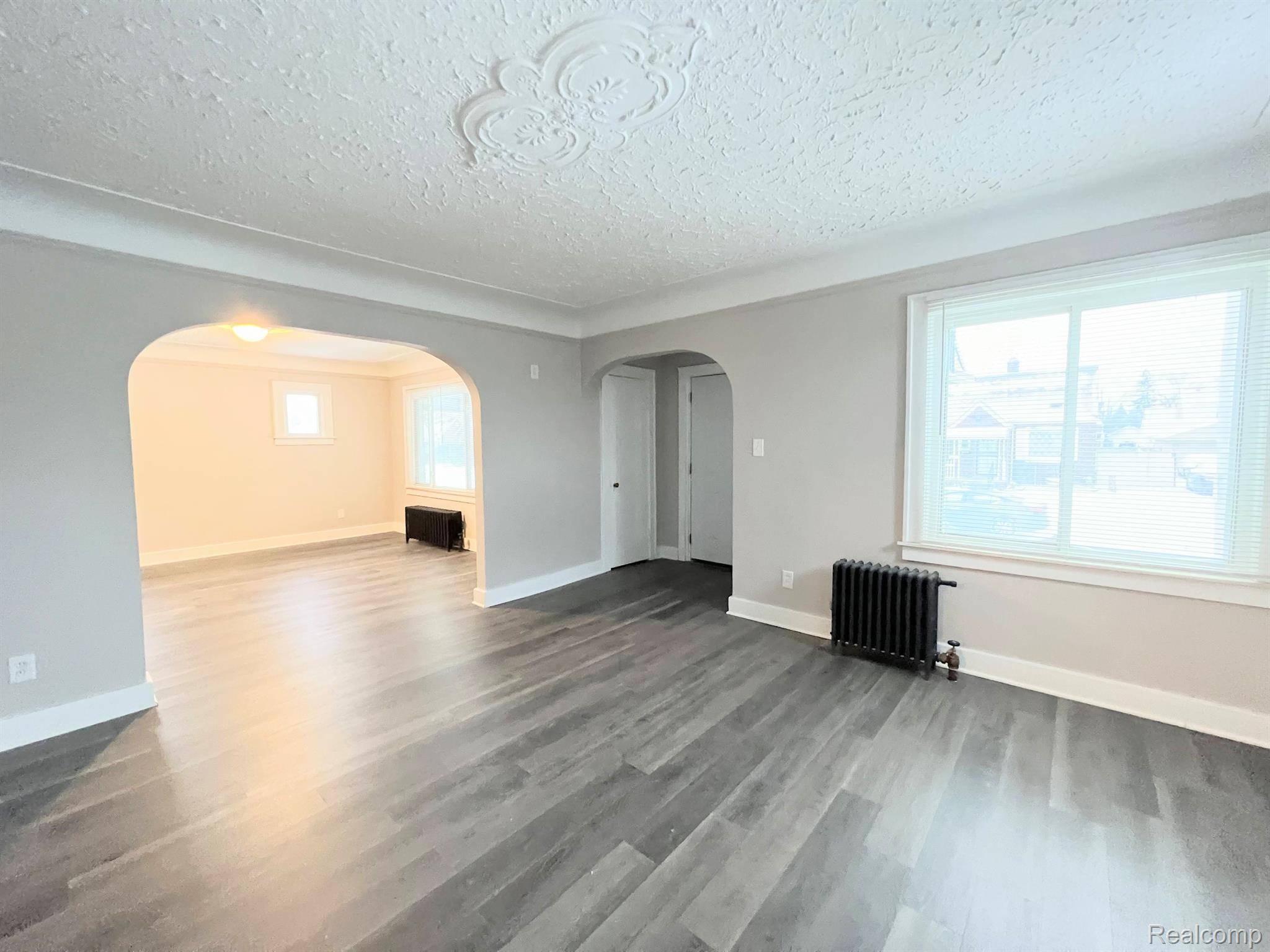 MI 48091,7555 FISHER AVE