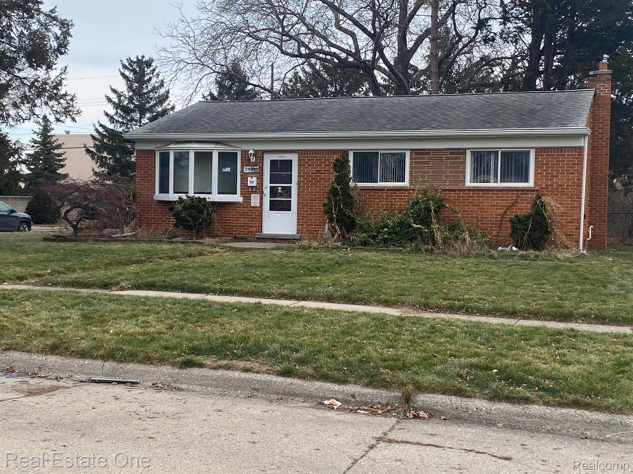 MI 48089,25750 GUNSTON AVE