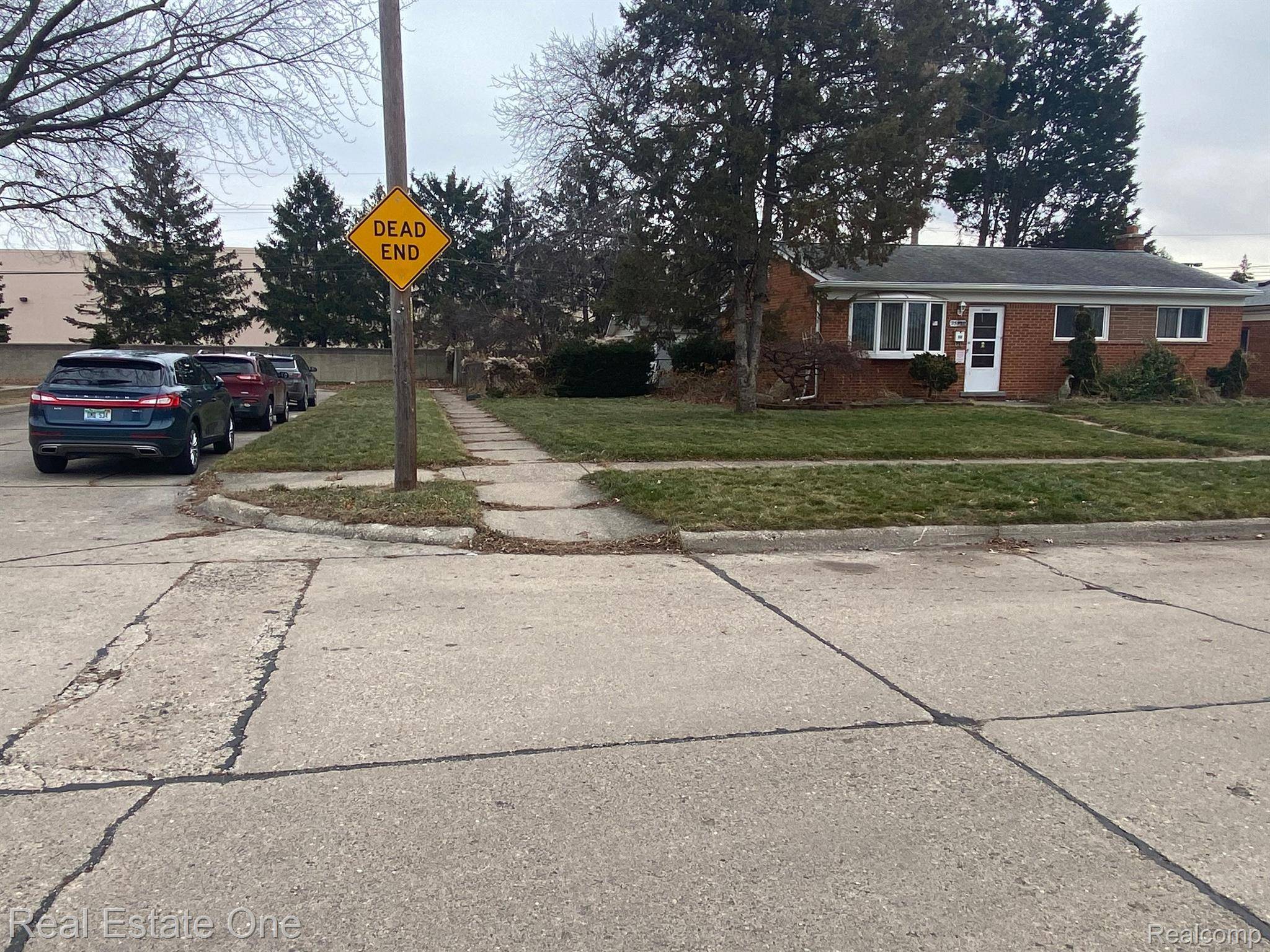 MI 48089,25750 GUNSTON AVE