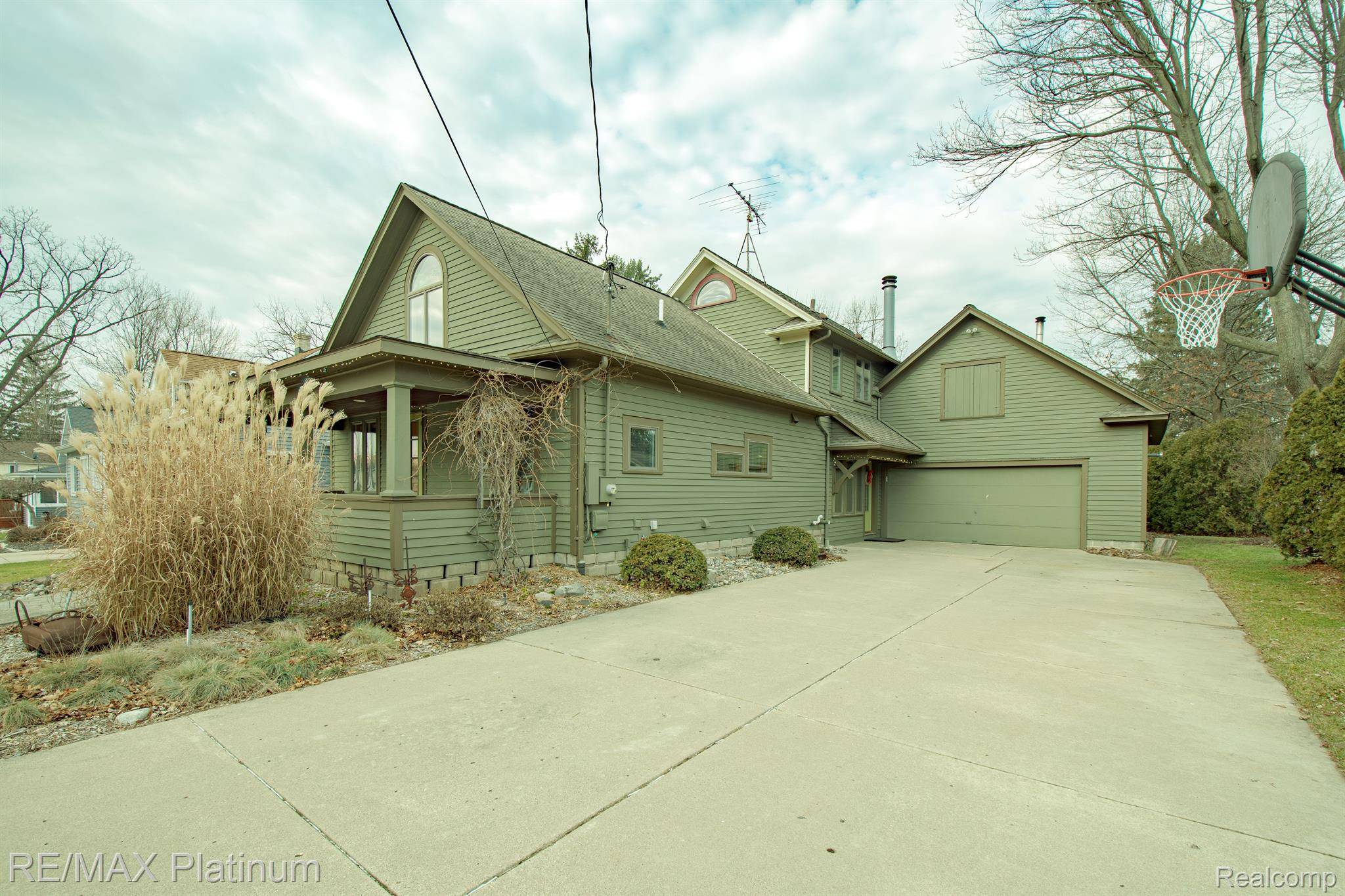 MI 48451,519 TICKNER ST