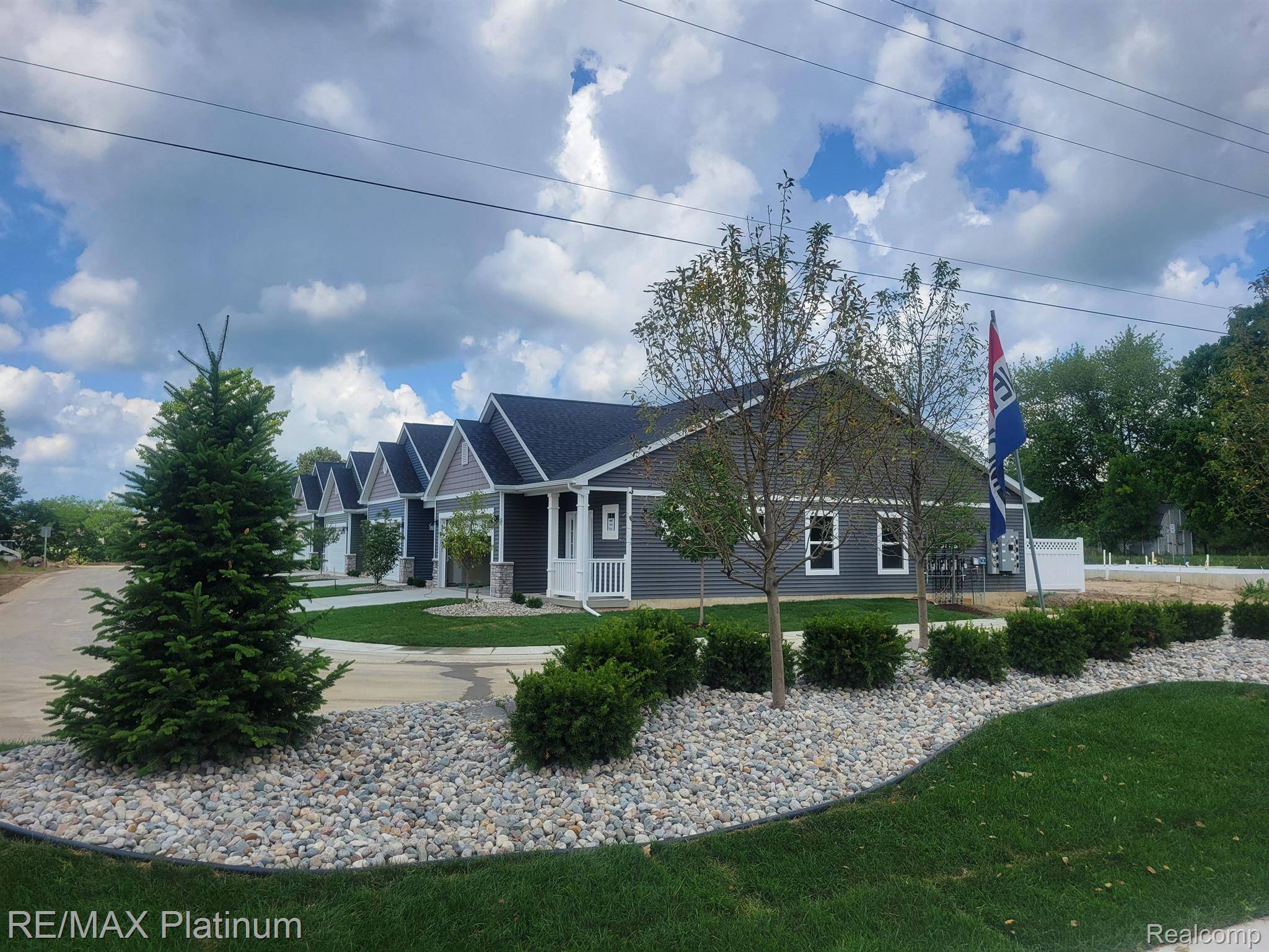 Linden, MI 48451,128 CRESCENT AVE #15