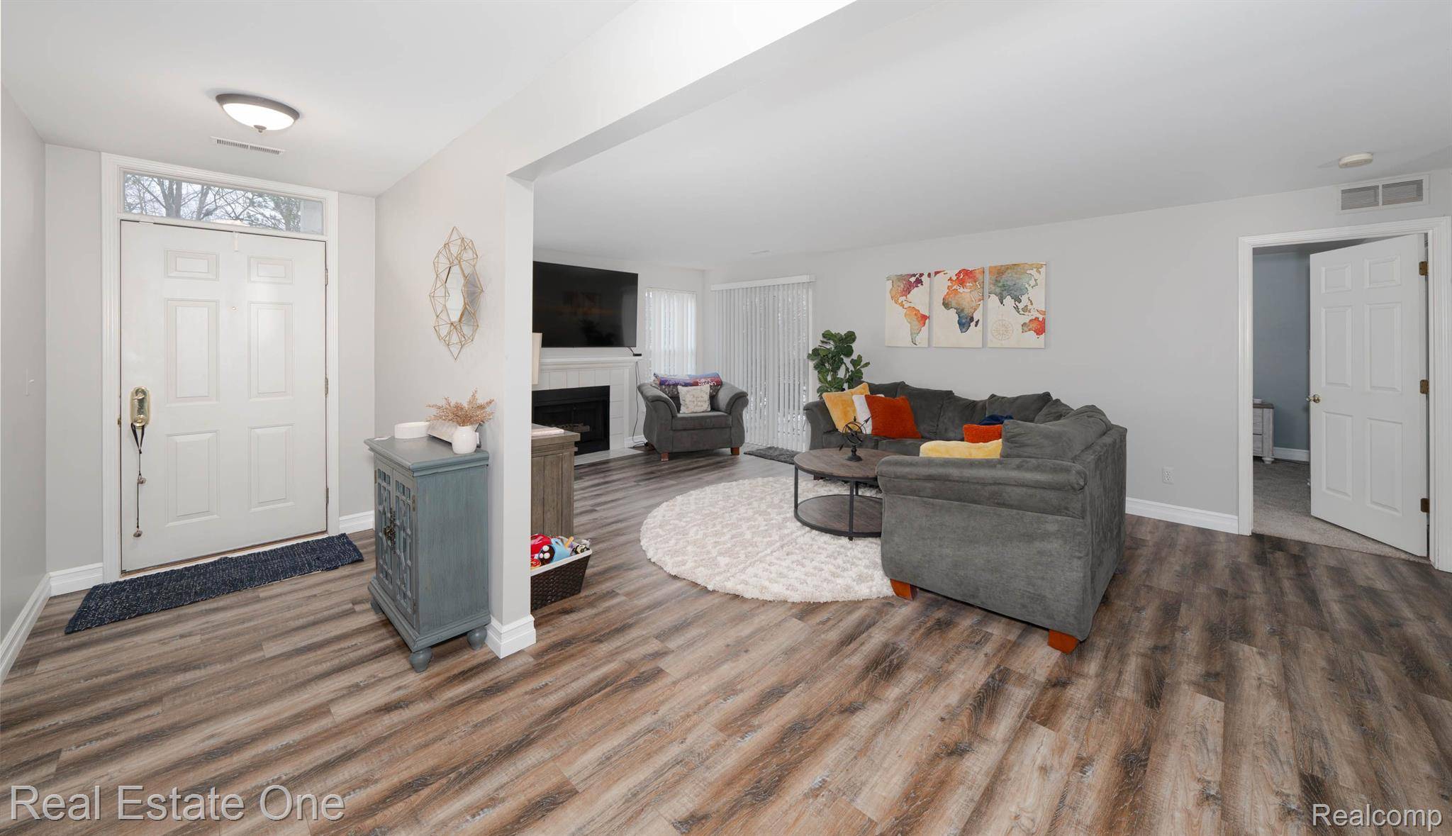 MI 48316,56416 CHESAPEAKE TRL