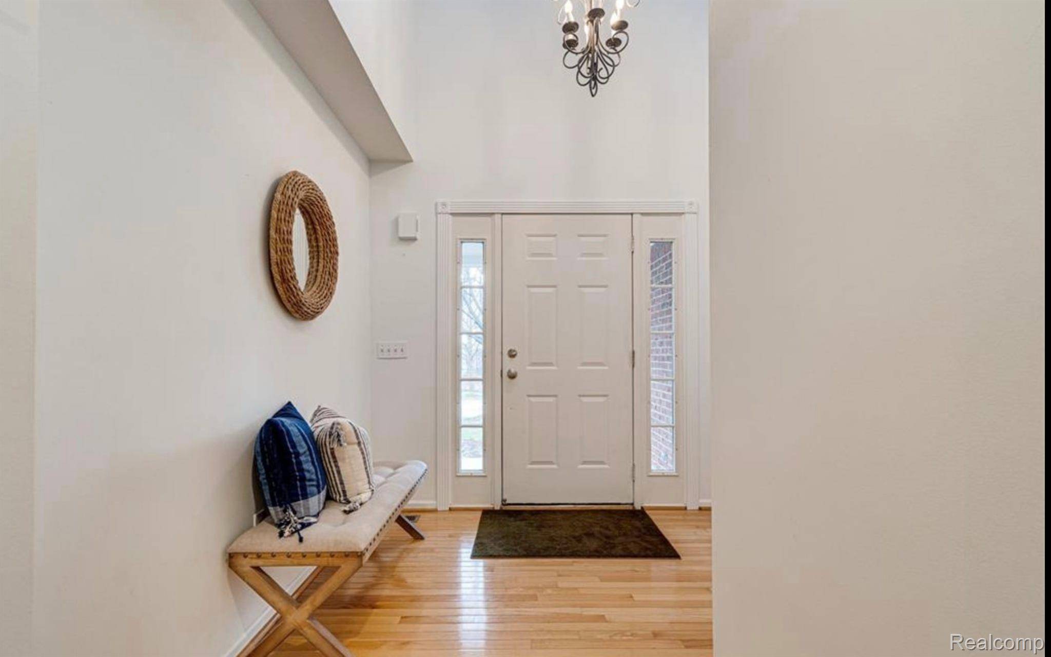 Farmington, MI 48335,23340 LONGACRE CT