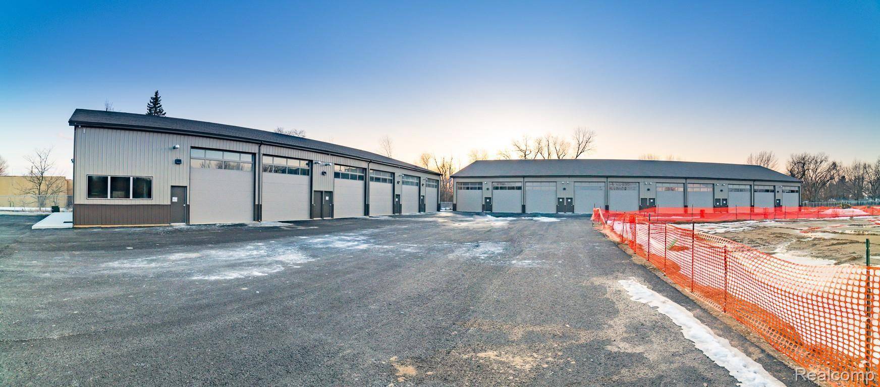 Waterford, MI 48327,1641 Balian RD #F-51