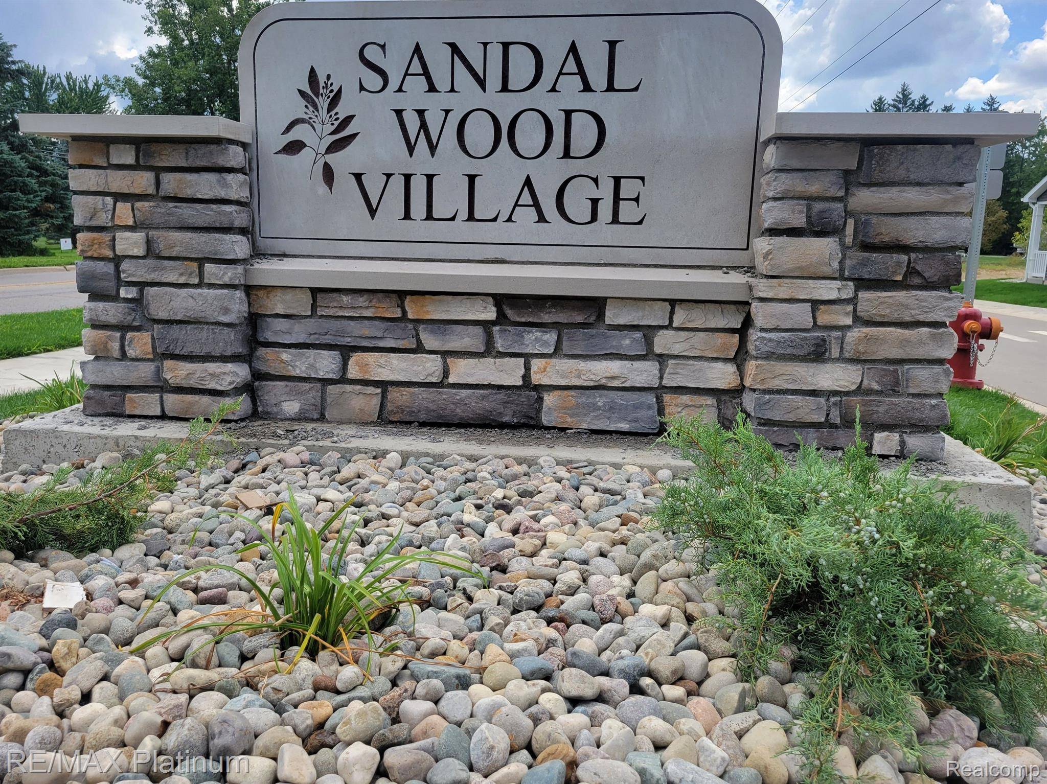 Linden, MI 48451,126 CRESCENT AVE #14