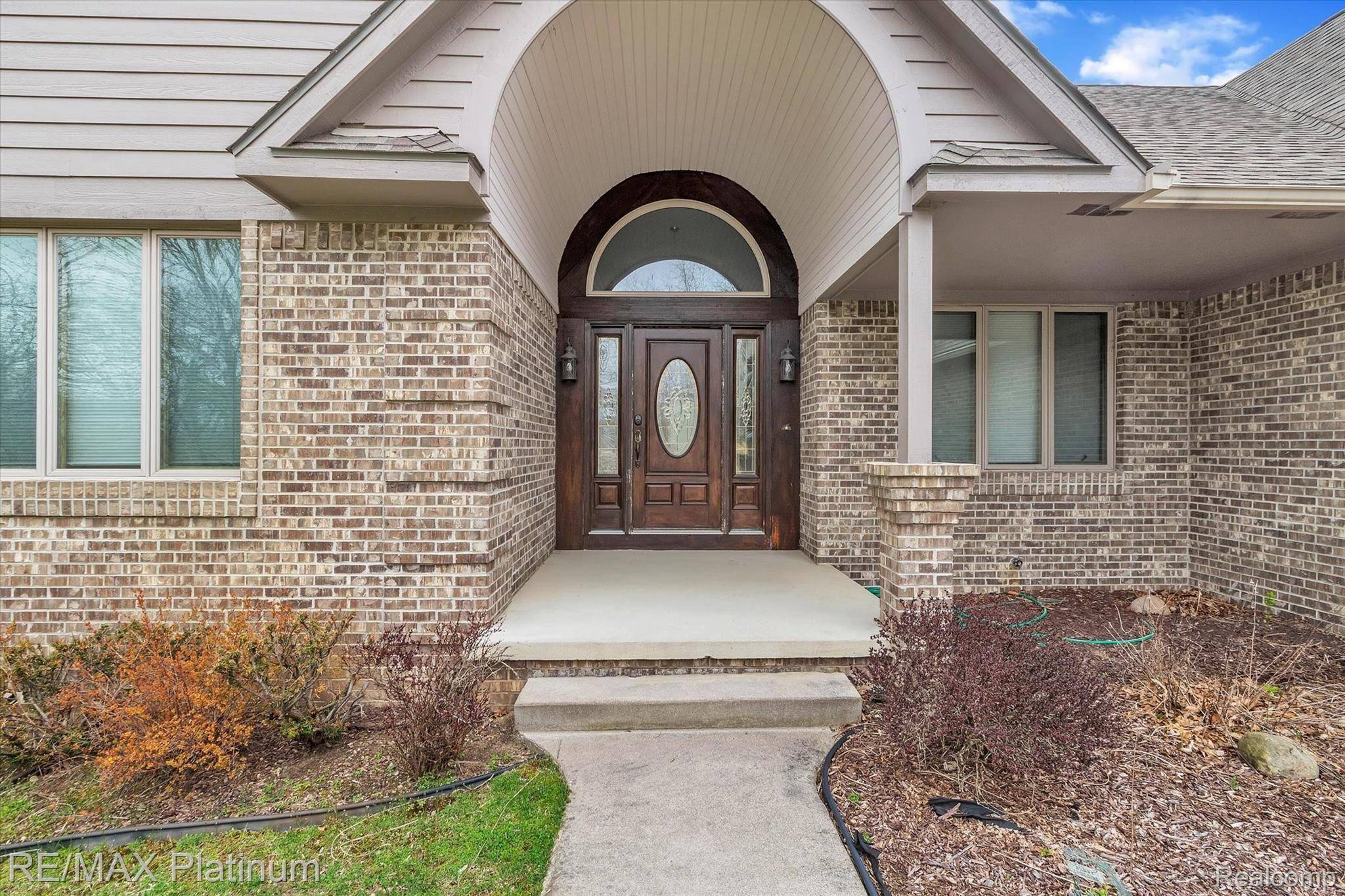 Pinckney, MI 48169,8159 CHAMBERS RD