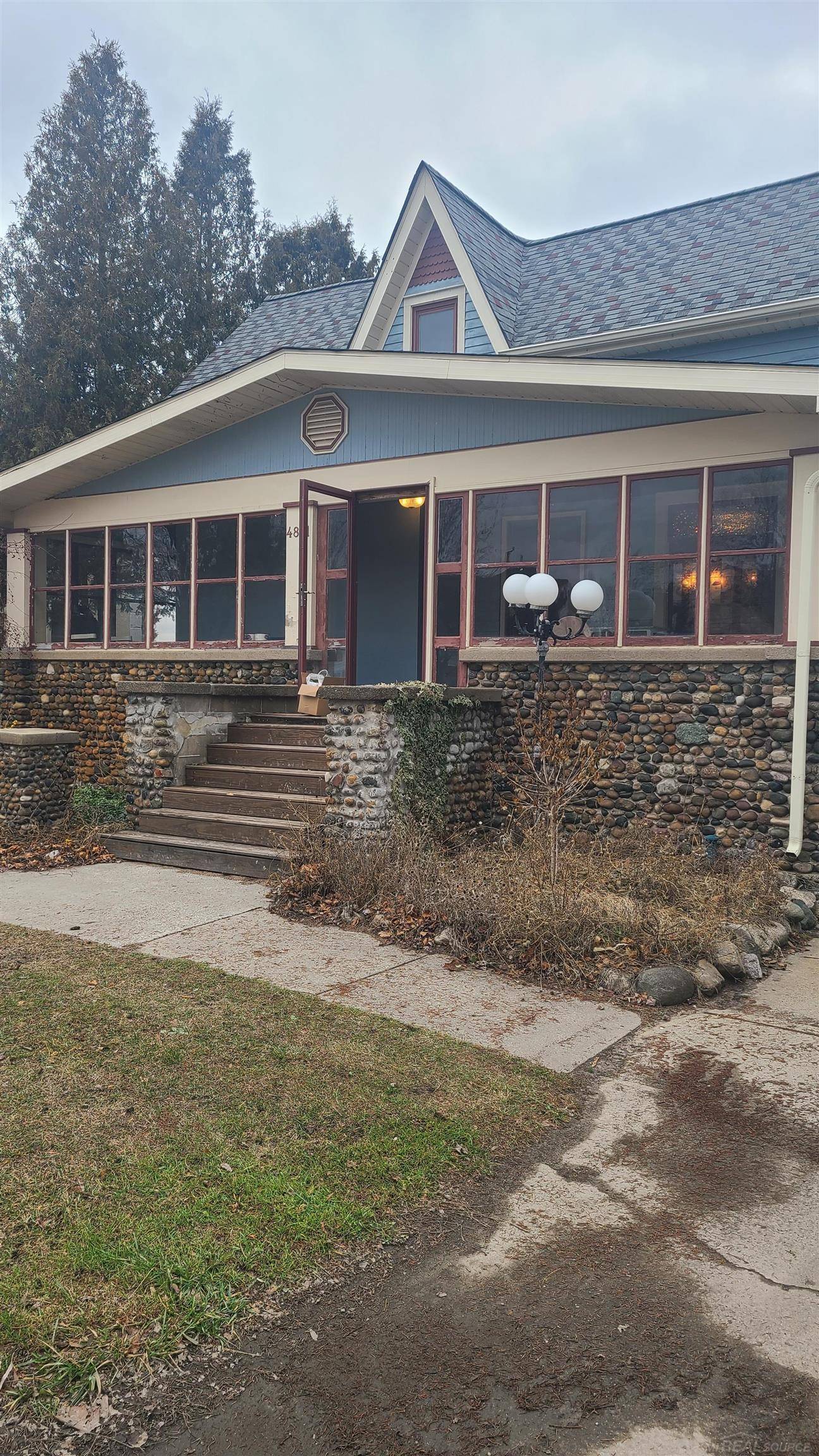 Applegate, MI 48401,4881 Main