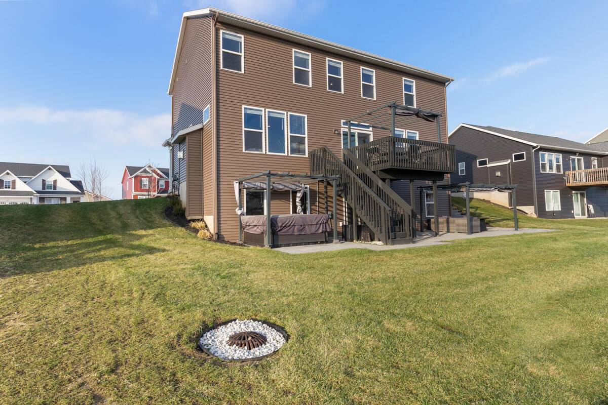 Hudsonville, MI 49426,2128 Brindle DR