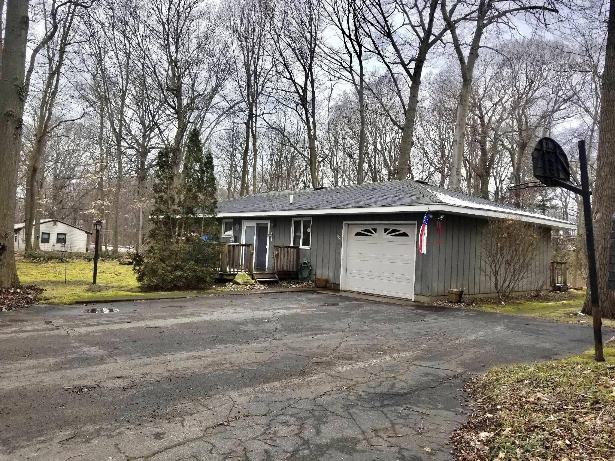 Coloma, MI 49038,6118 Hagar PL
