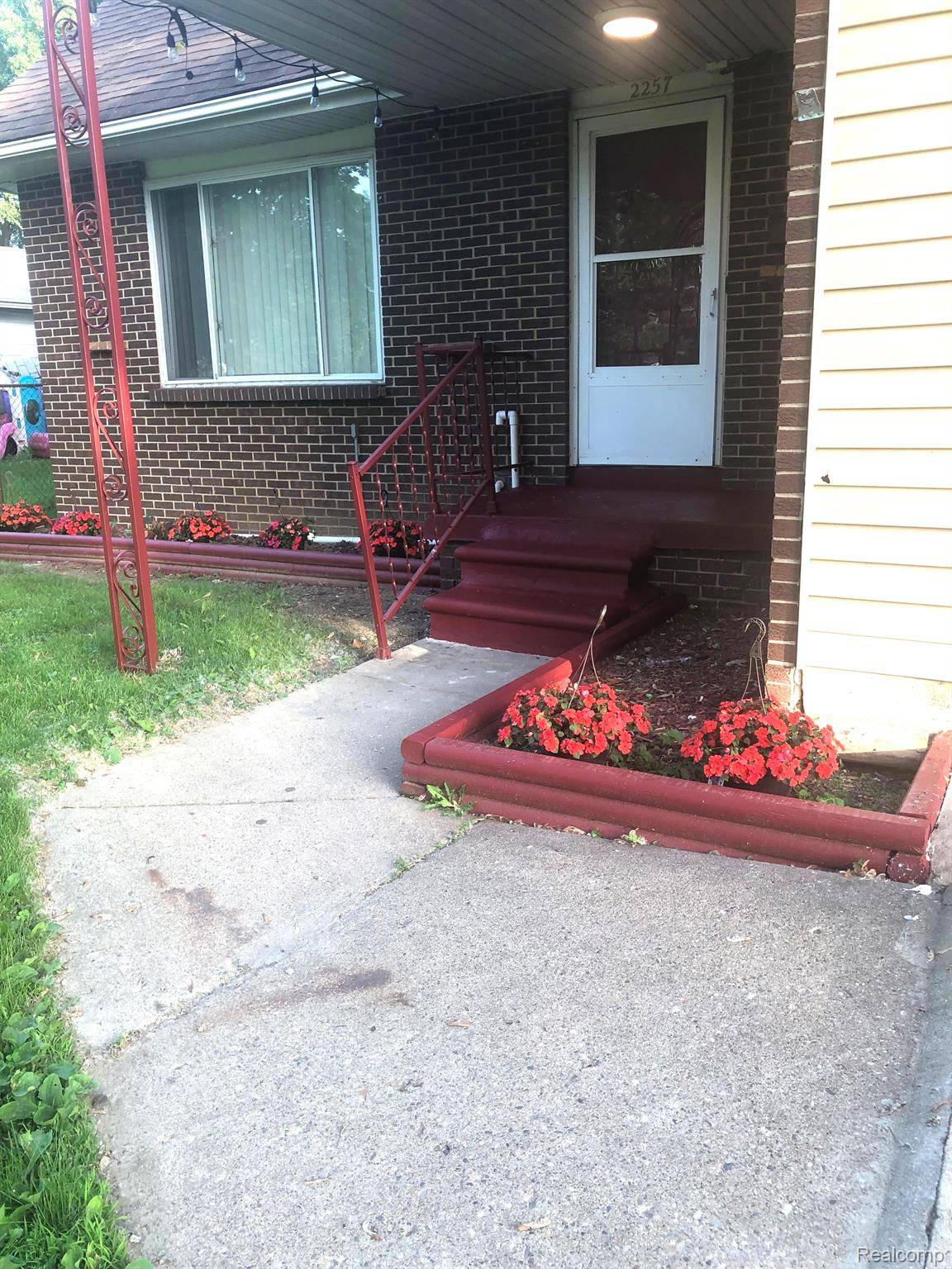 Flint, MI 48505,2257 ROSENFIELD DR