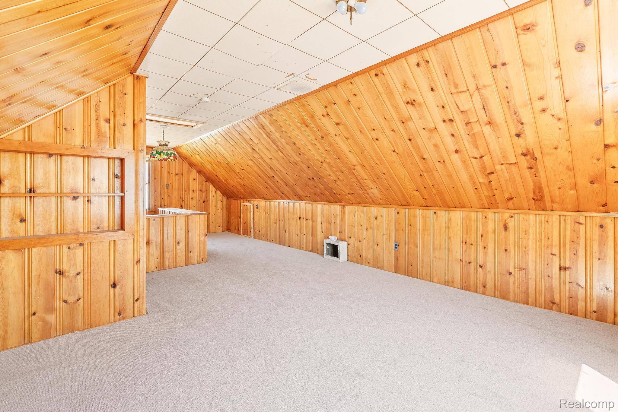 Roseville, MI 48066,25195 MACKINAC ST