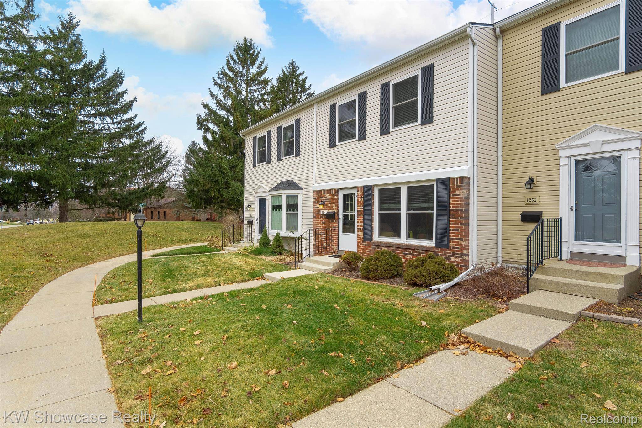 Rochester Hills, MI 48307,1264 Marseille CT