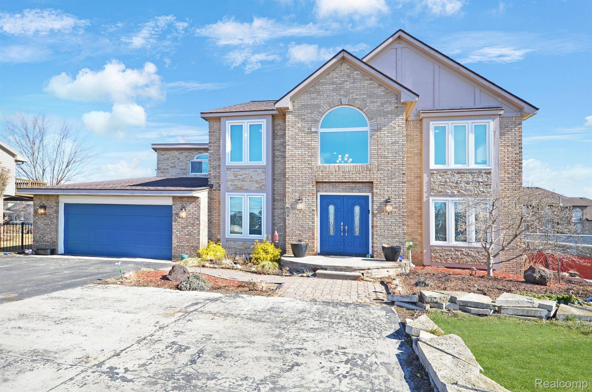 Macomb, MI 48044,47208 Card RD