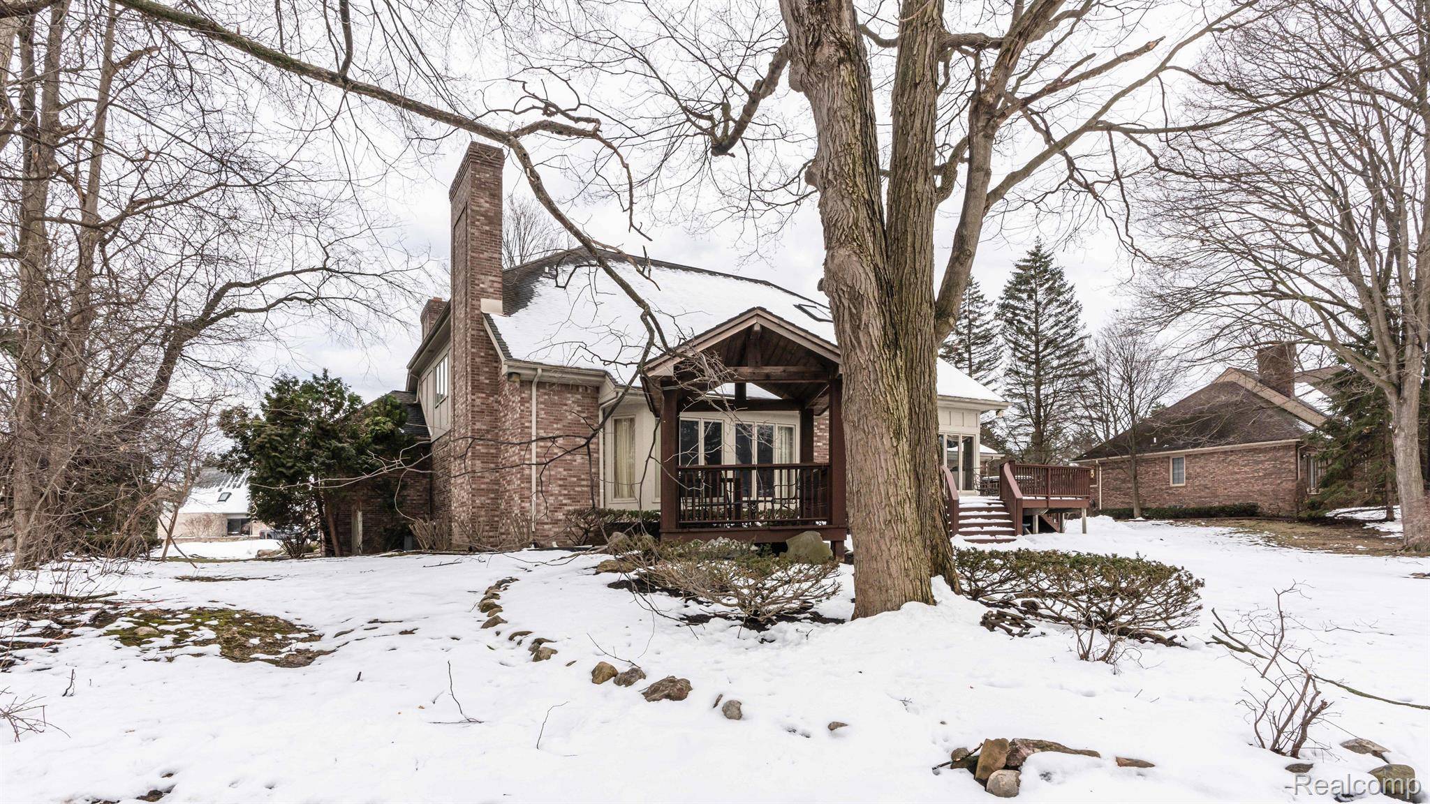 Bloomfield Hills, MI 48302,350 Sycamore CT