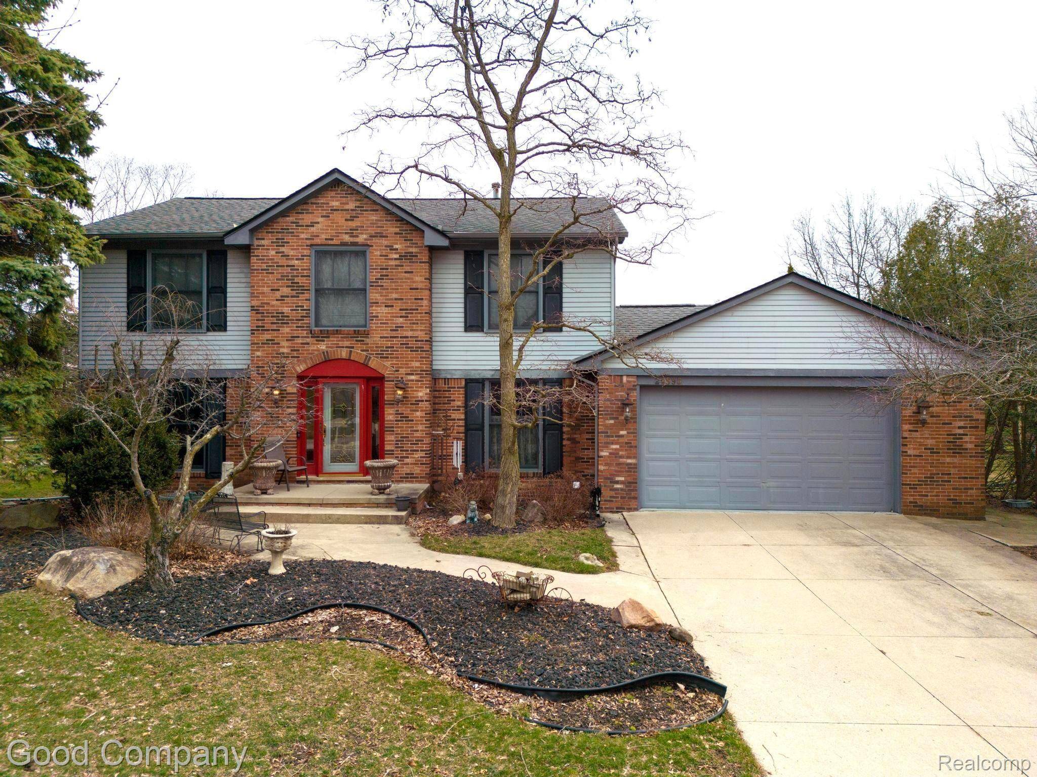 Novi, MI 48374,24890 WHITE PLAINS DR