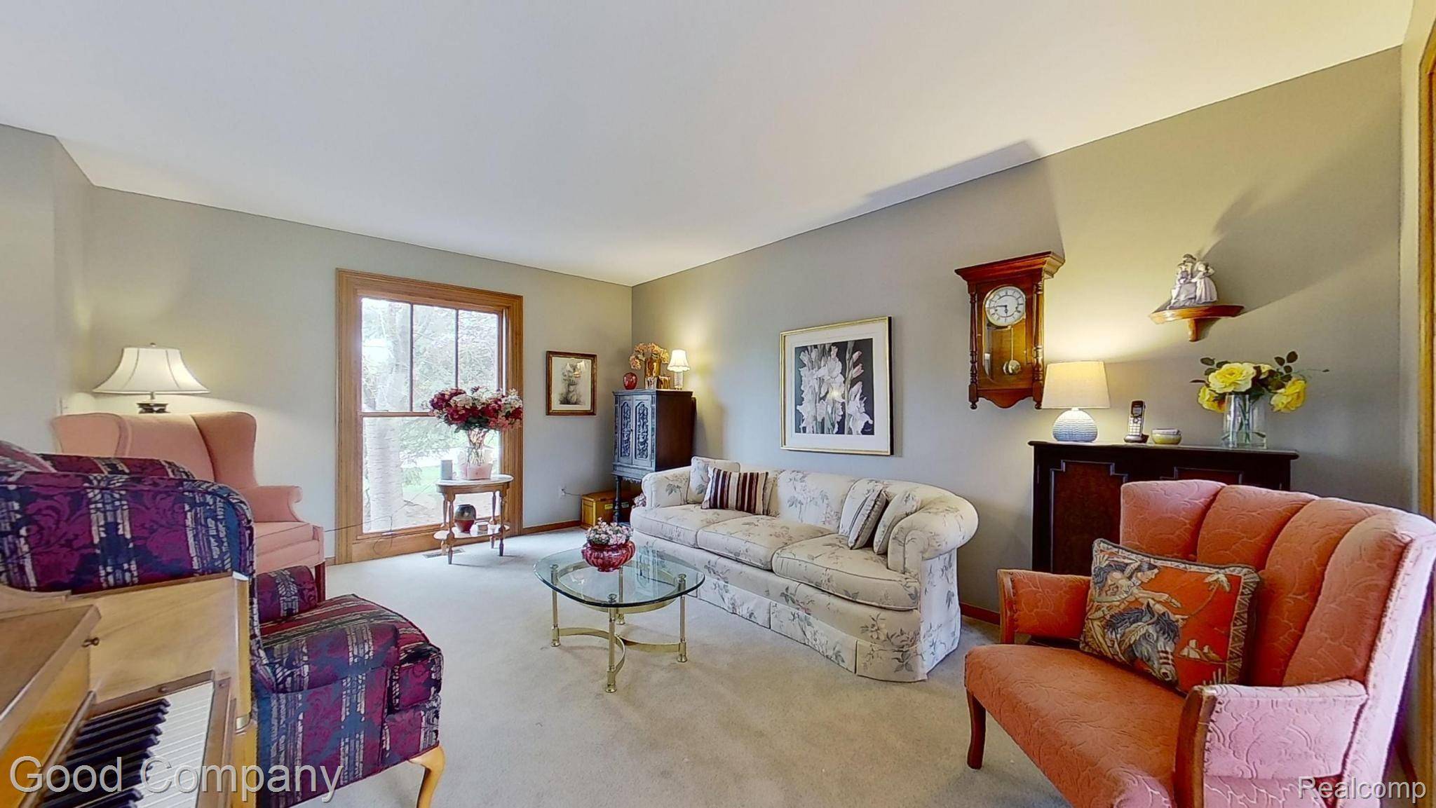 Novi, MI 48374,24890 WHITE PLAINS DR