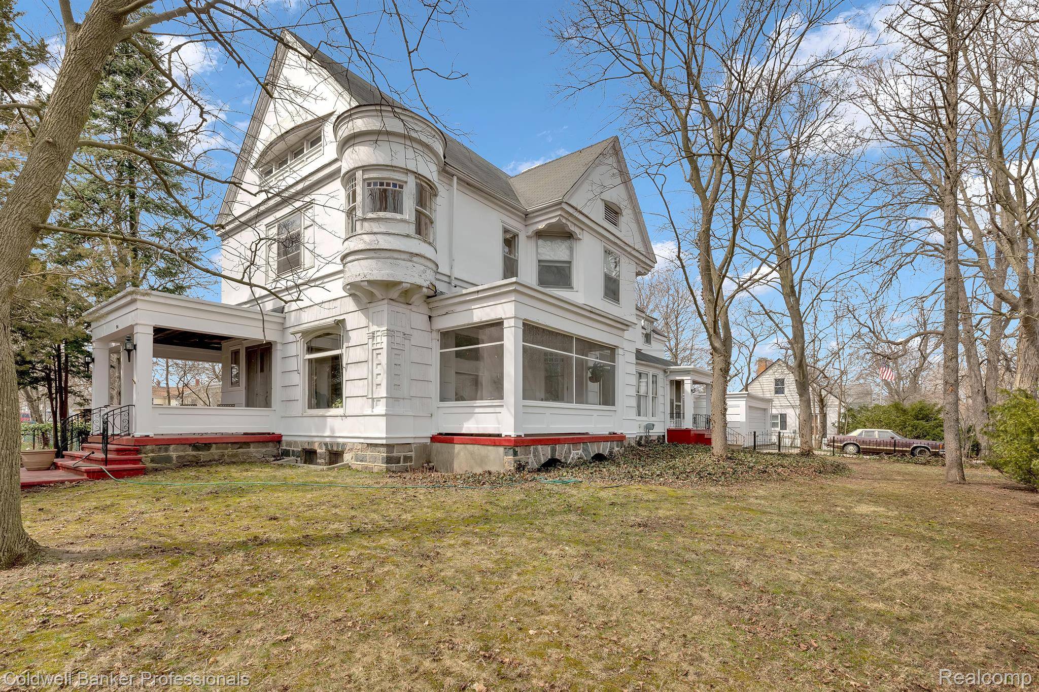 Lapeer, MI 48446,914 LIBERTY ST