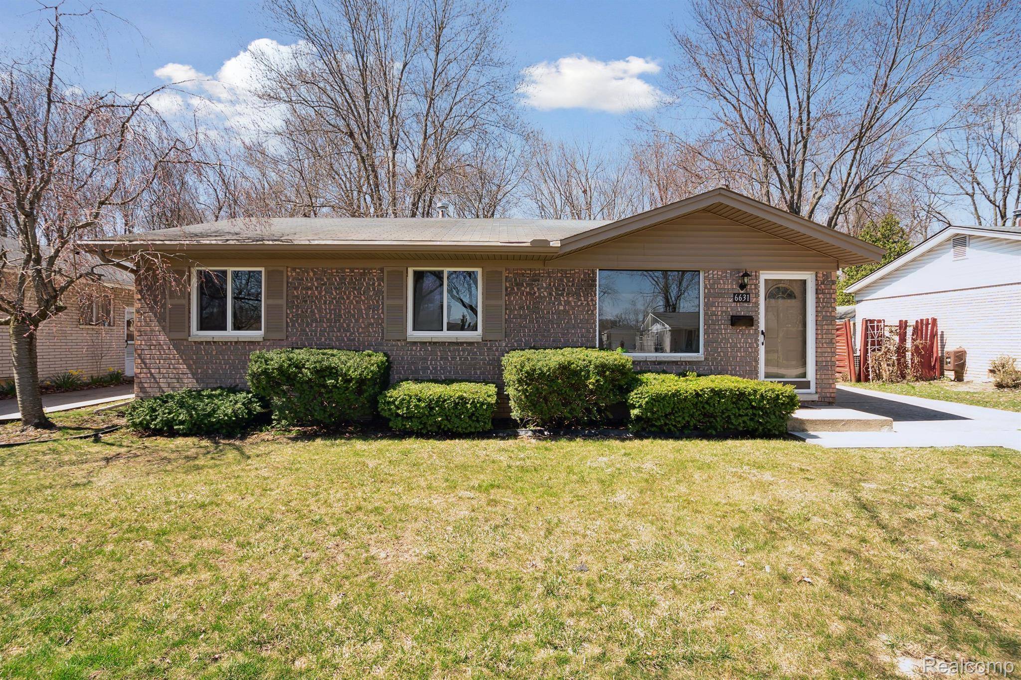 Canton, MI 48187,6631 Burnham DR