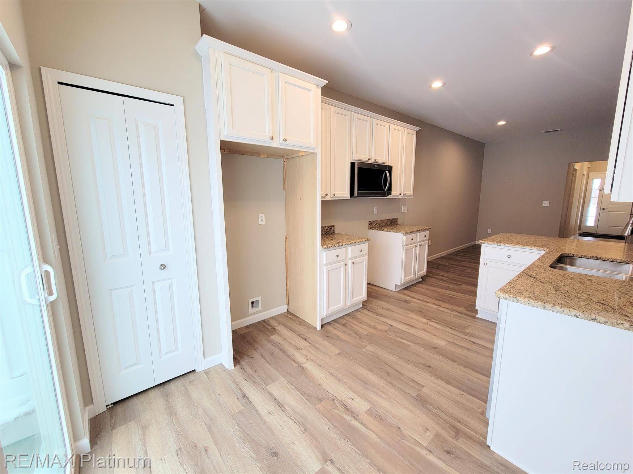 Linden, MI 48451,109 CRESCENT AVE #5