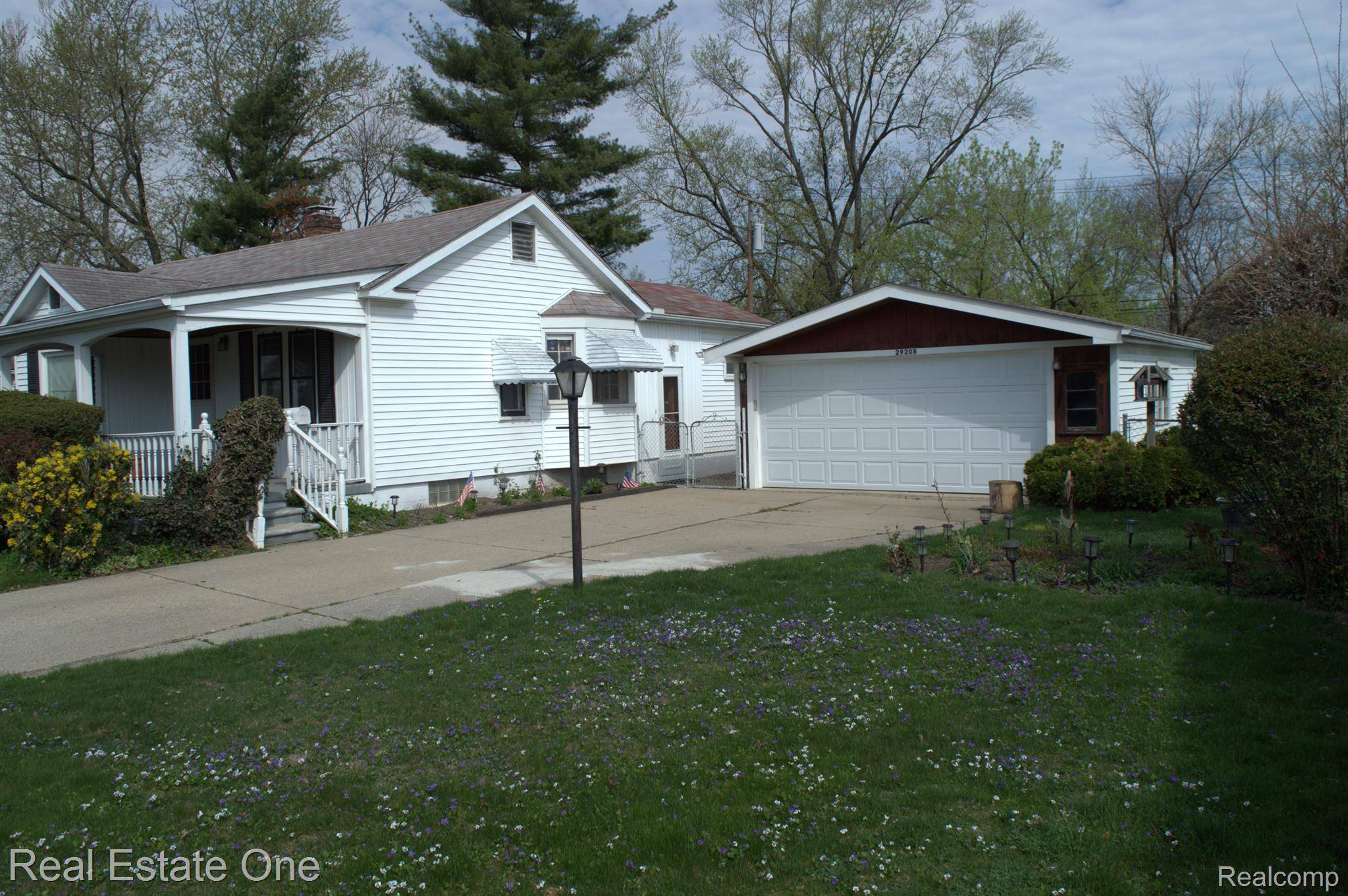 Garden City, MI 48135,29208 CAMBRIDGE ST