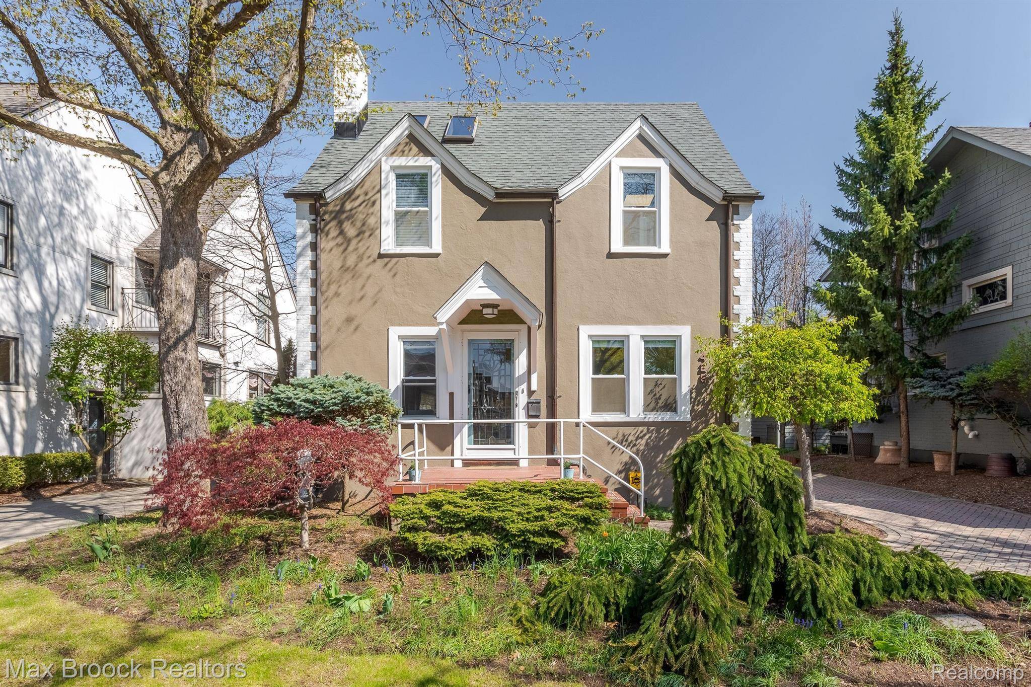 Birmingham, MI 48009,428 W LINCOLN ST