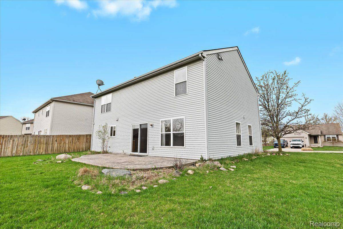 Linden, MI 48451,256 RUSTIC TRL