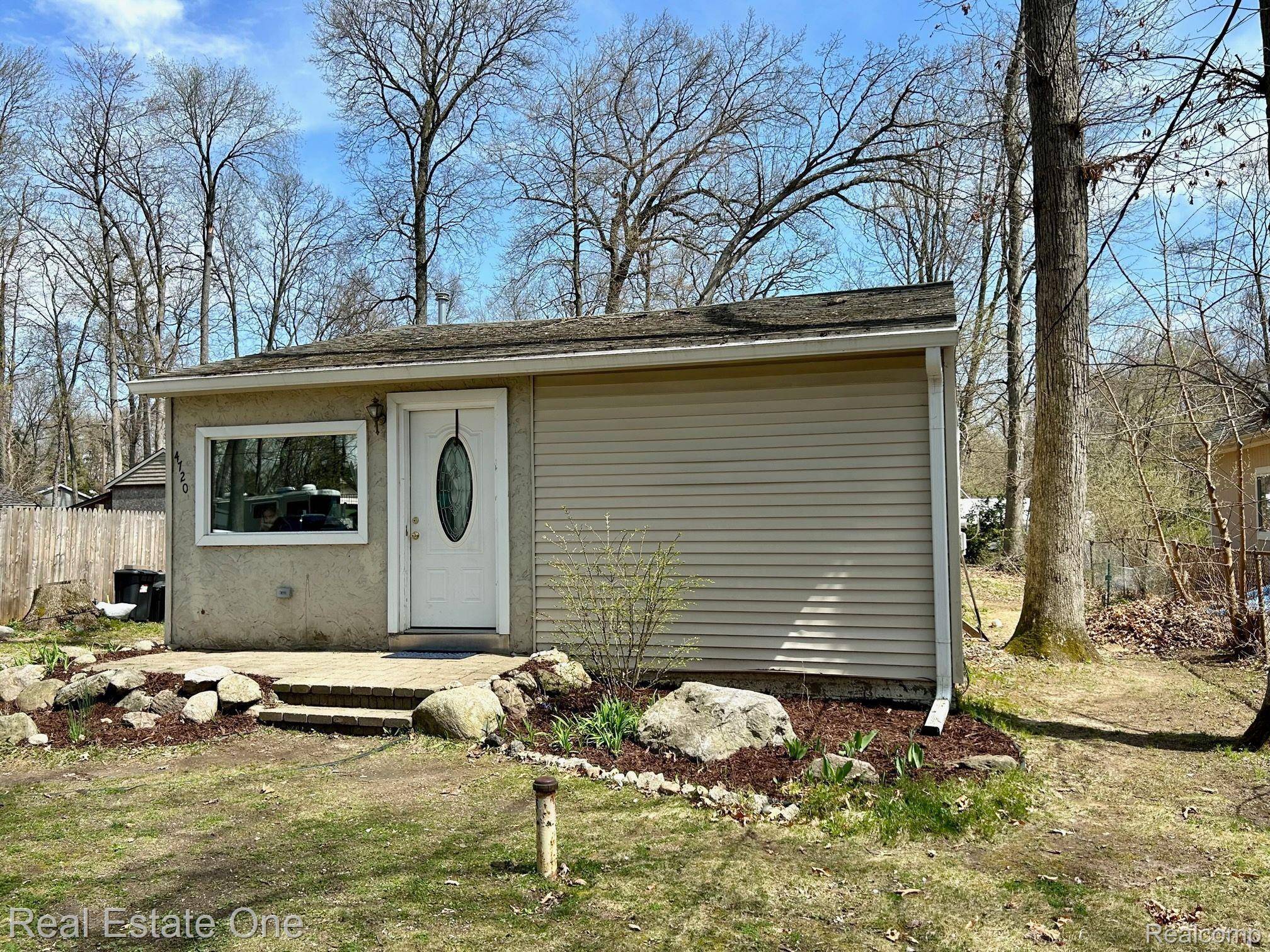 Highland, MI 48356,4720 HICKORY DR