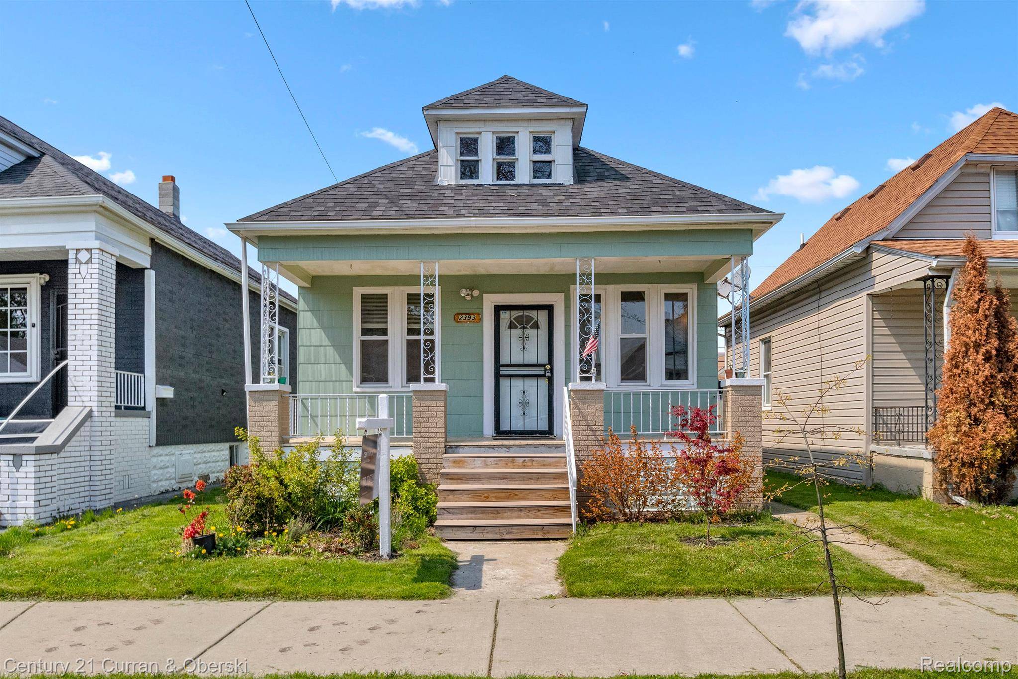 Hamtramck, MI 48212,2393 BOTSFORD ST