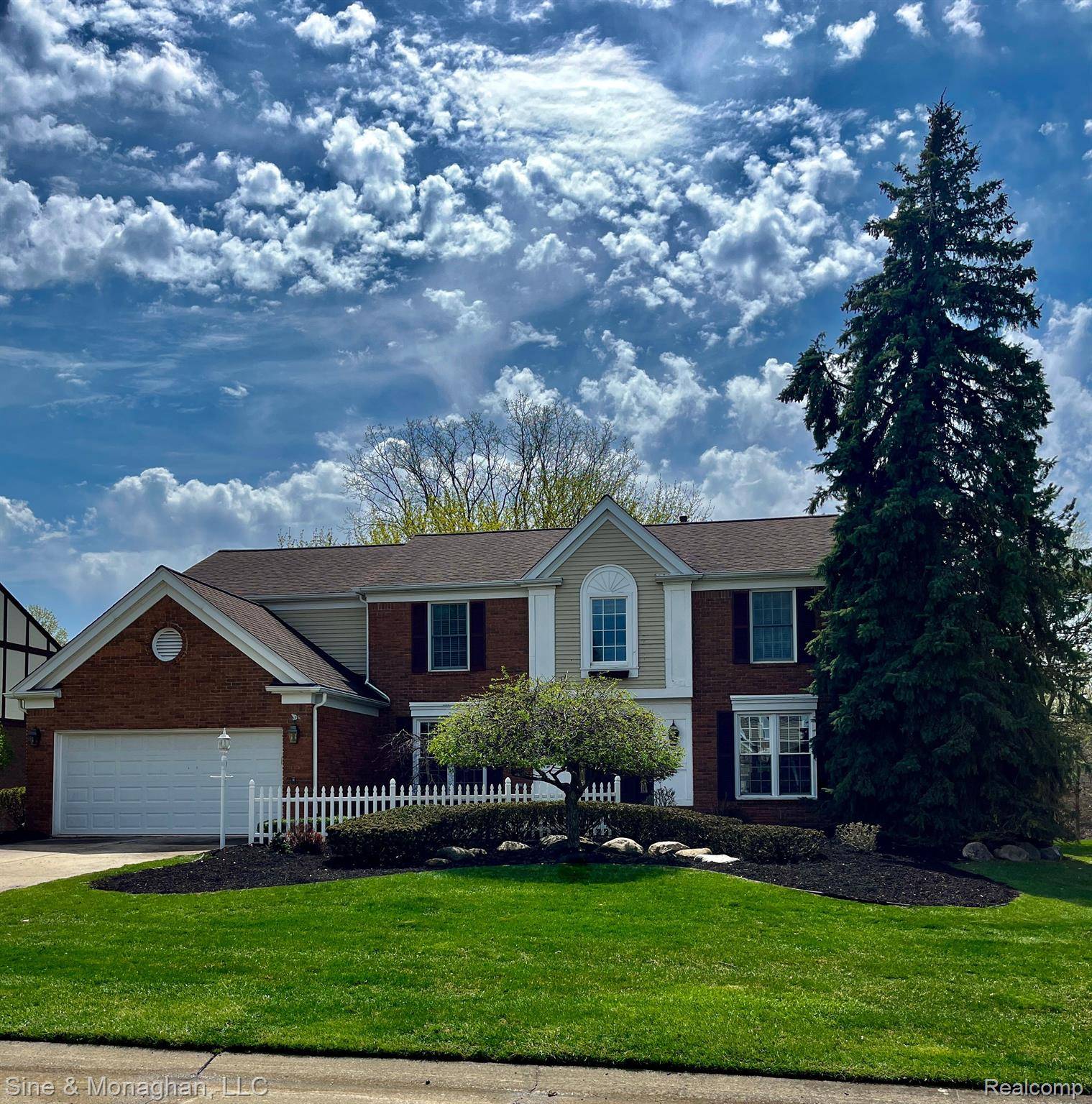 Rochester Hills, MI 48306,2427 Westwood DR