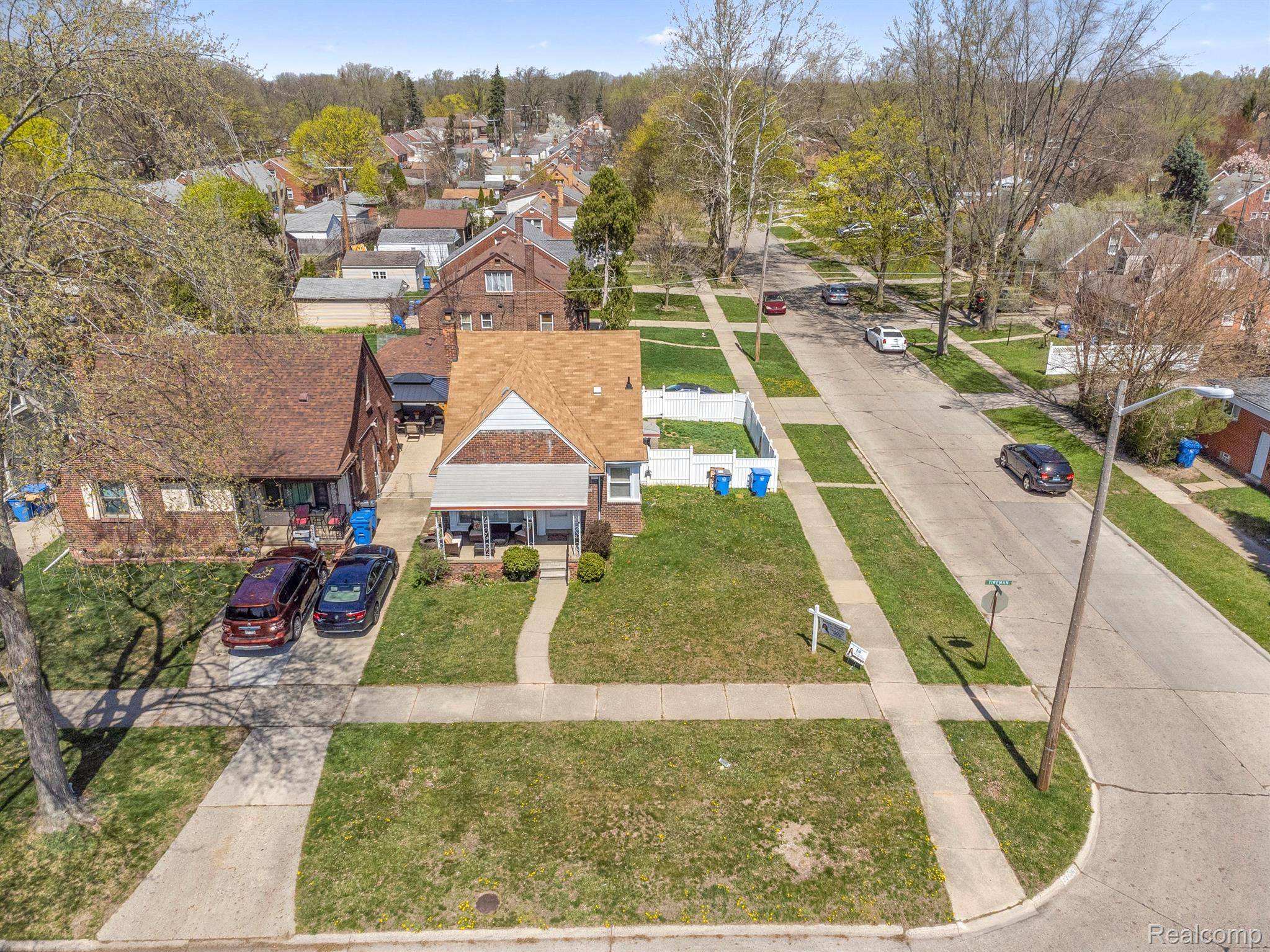 Dearborn Heights, MI 48127,23406 TIREMAN ST